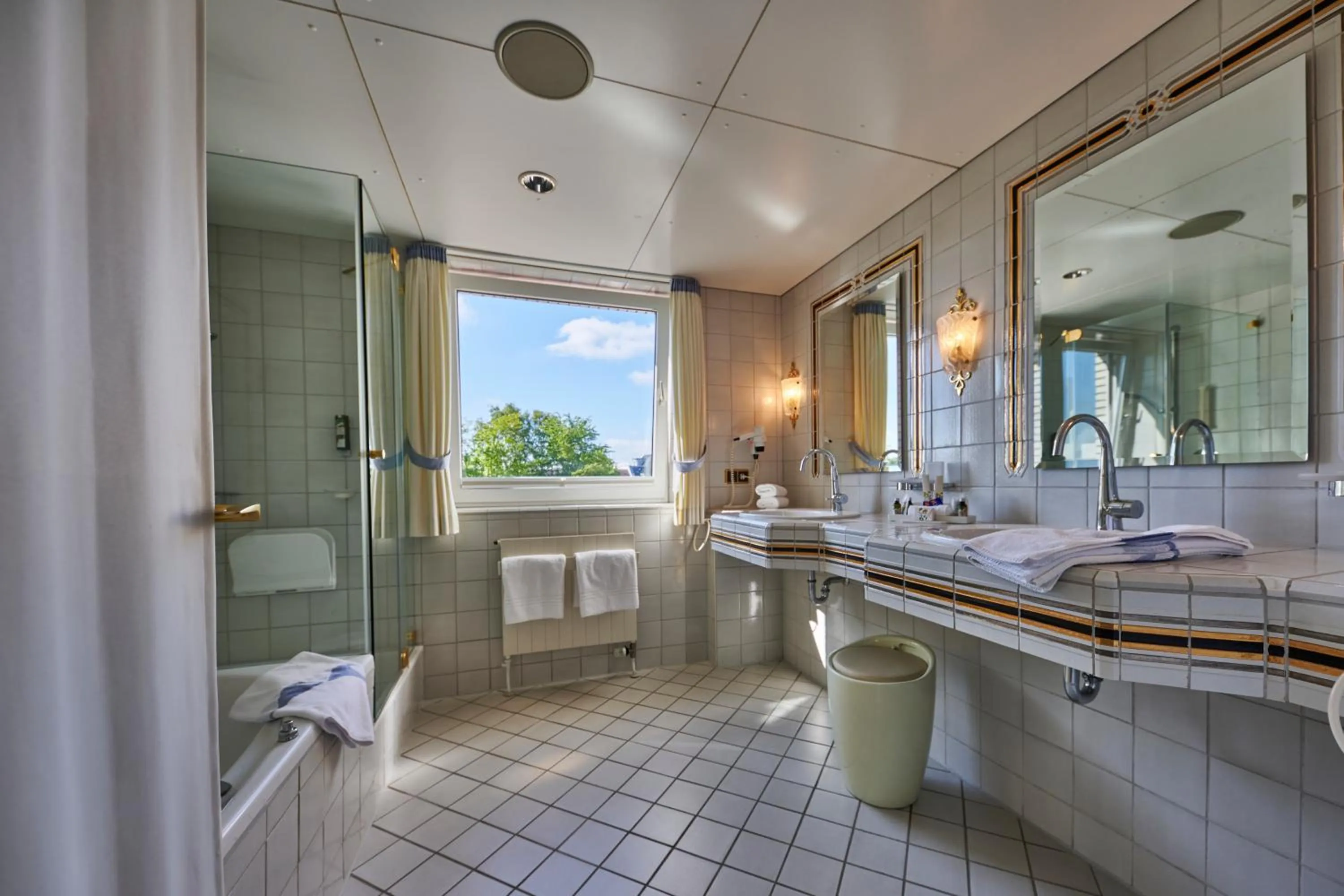 Bathroom in Badhotel Sternhagen