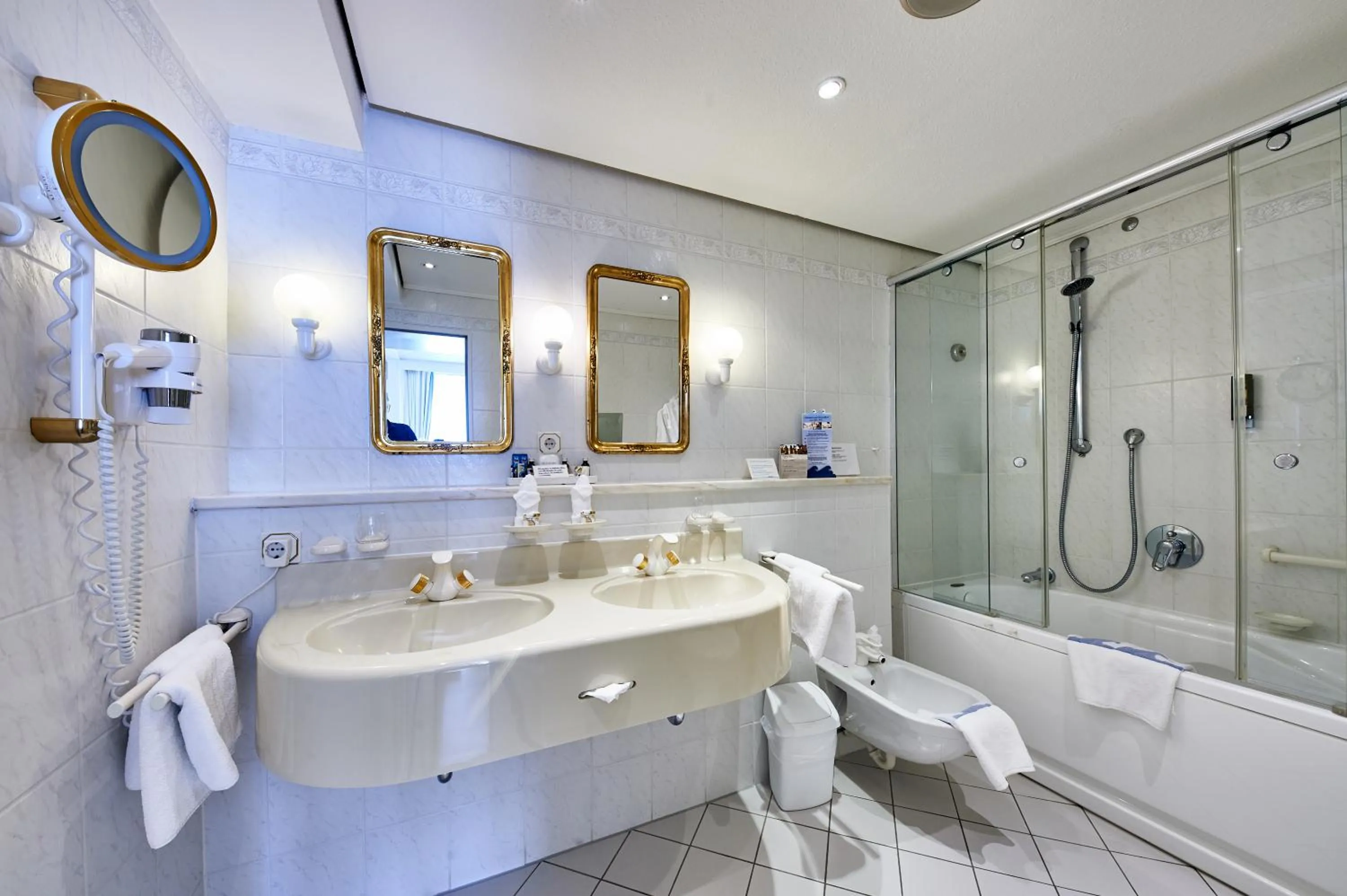 Bathroom in Badhotel Sternhagen