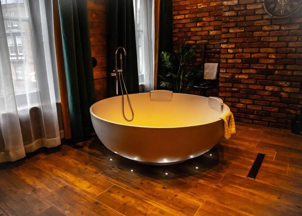 Bathroom in OYO The Townhouse