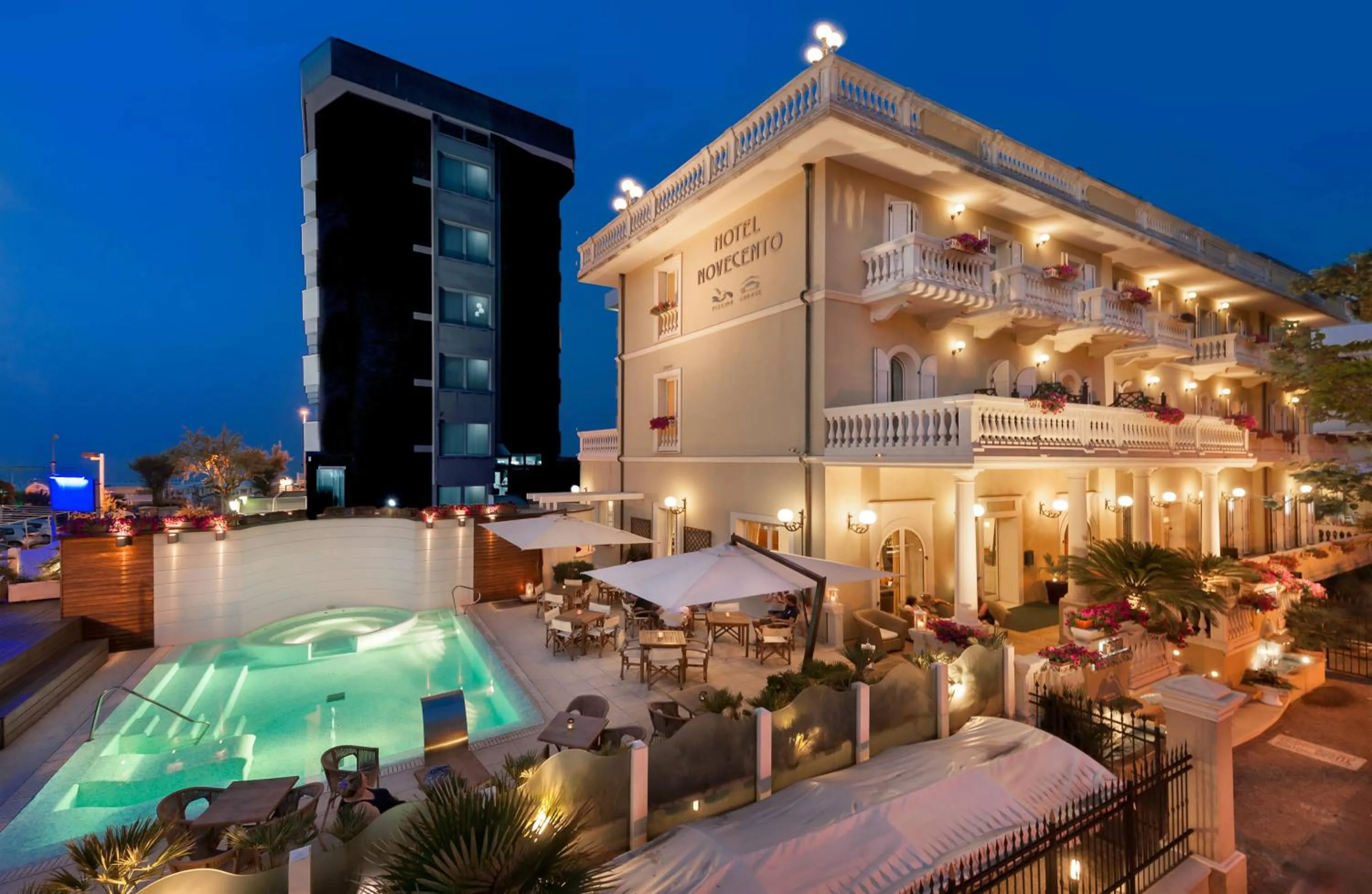 Facade/entrance in Novecento Suite Hotel