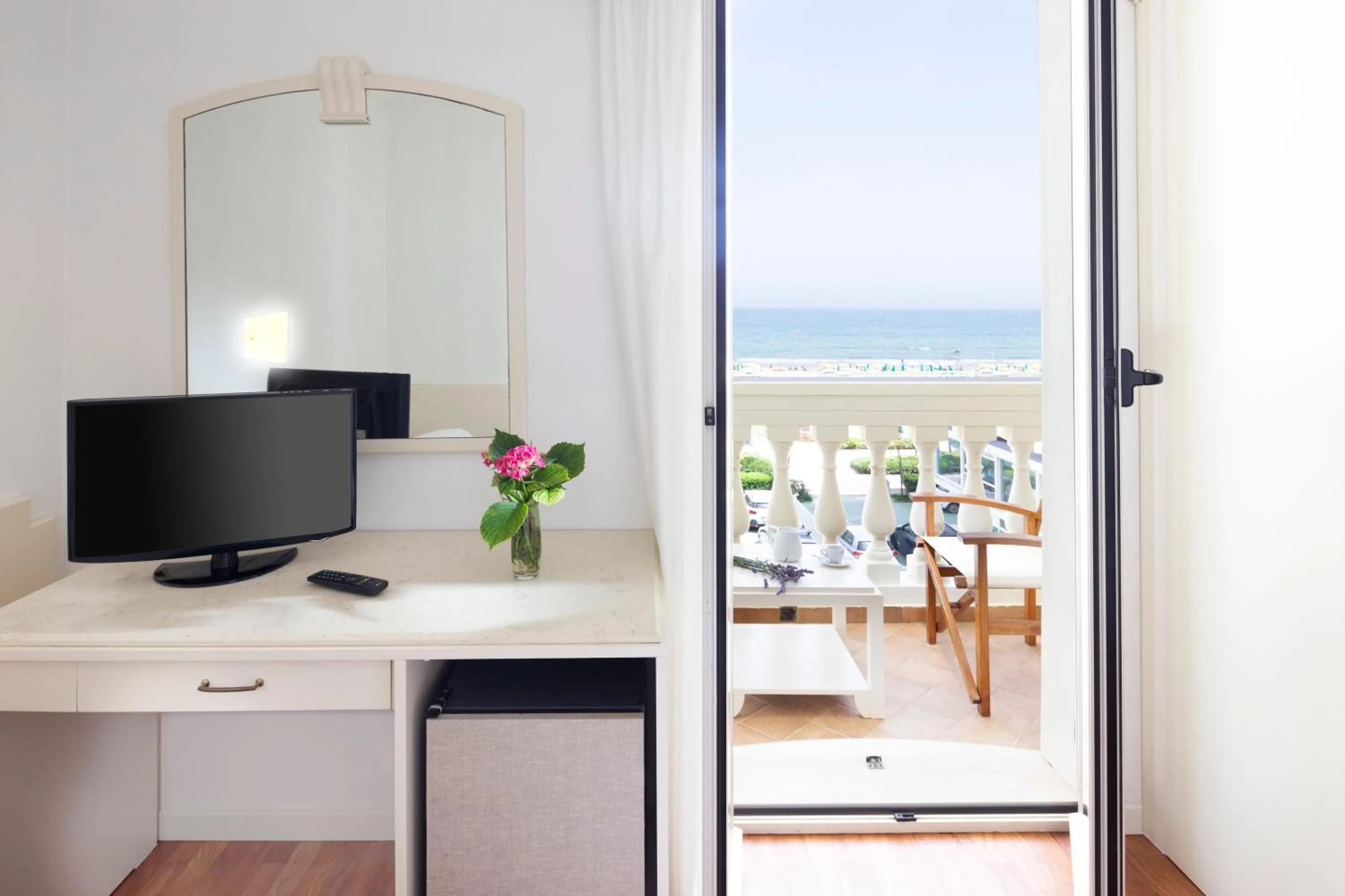 TV and multimedia in Novecento Suite Hotel