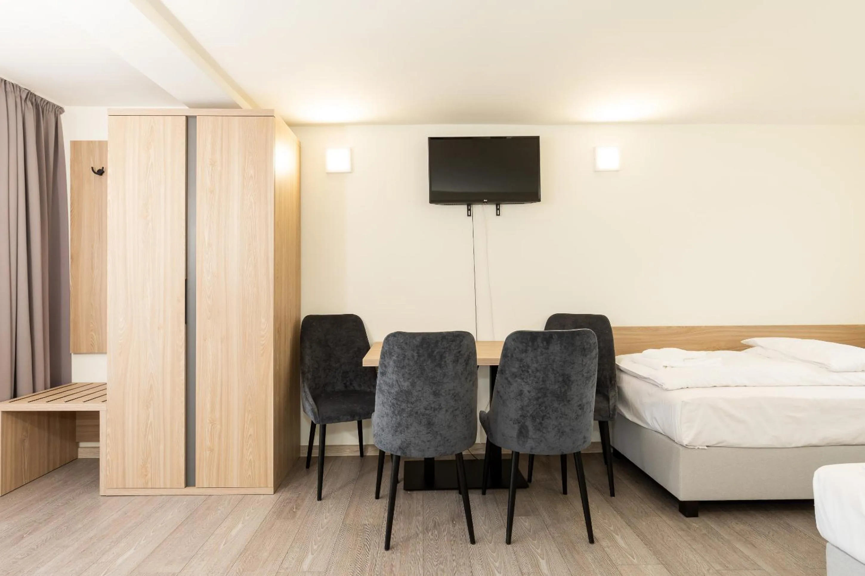 Communal lounge/ TV room, Bed in Nadmorskie Klimaty