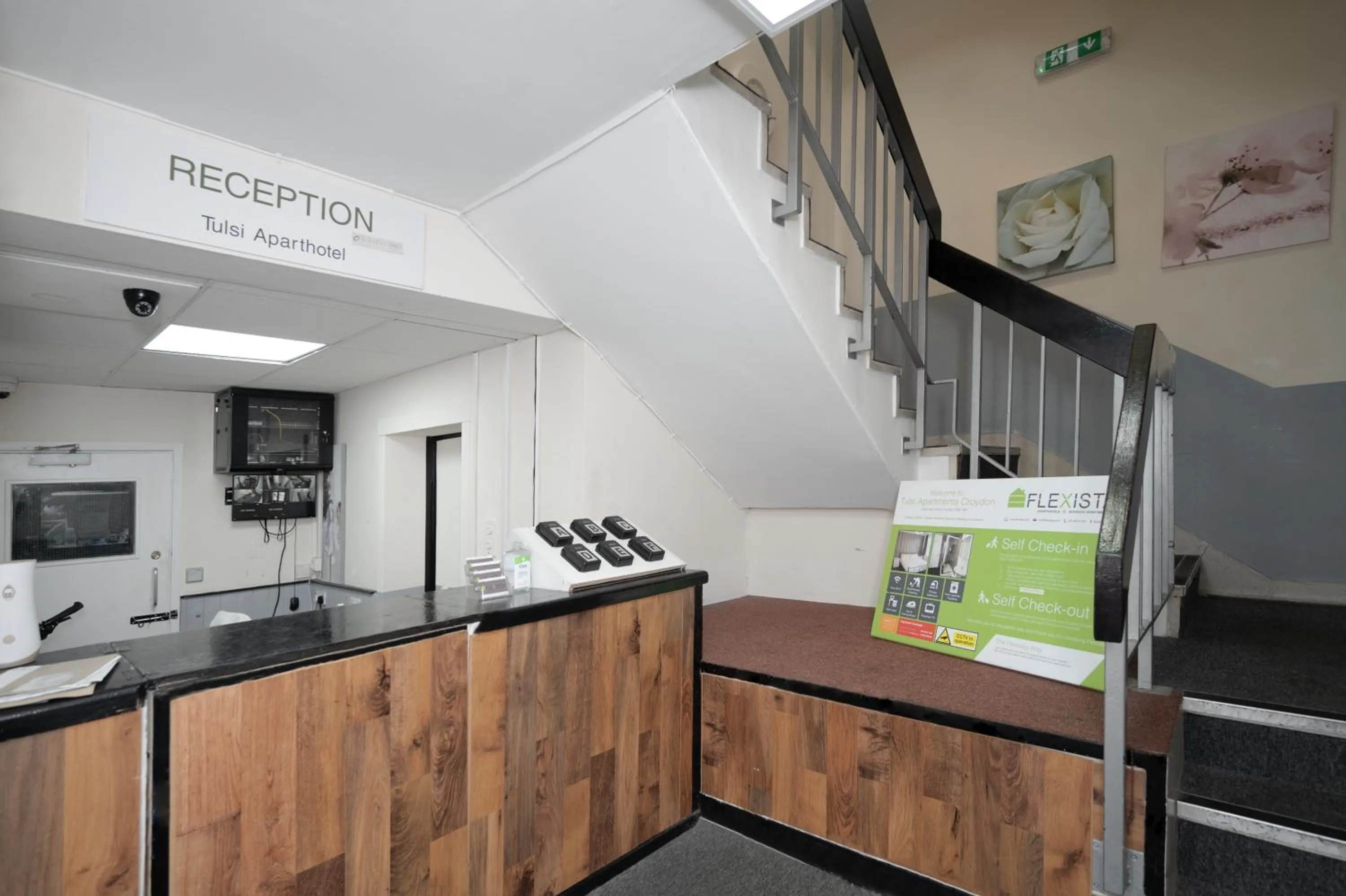 Lobby or reception in Flexistay Tulsi Aparthotel