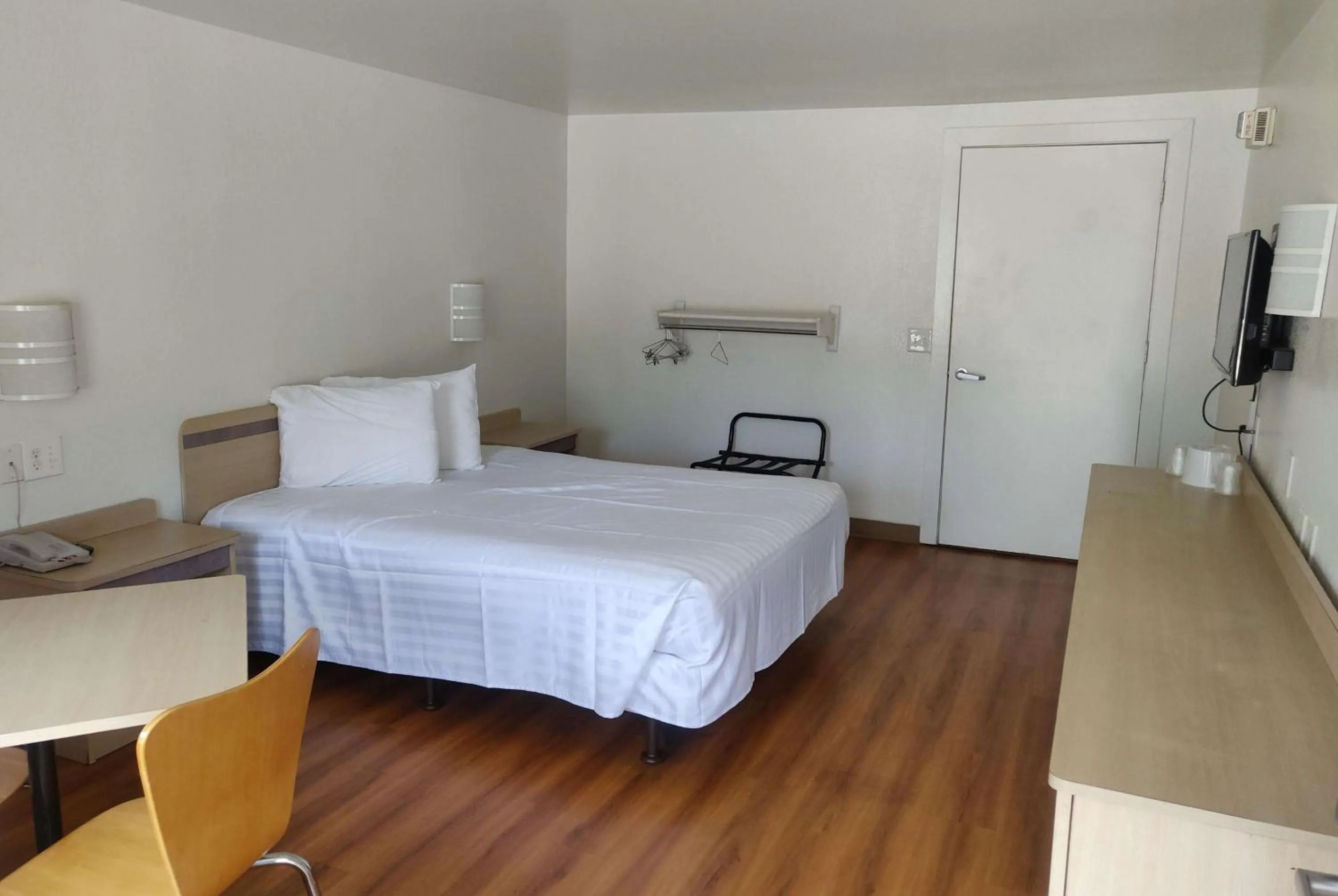 Photo of the whole room, Bed in Travelodge by Wyndham Fayetteville