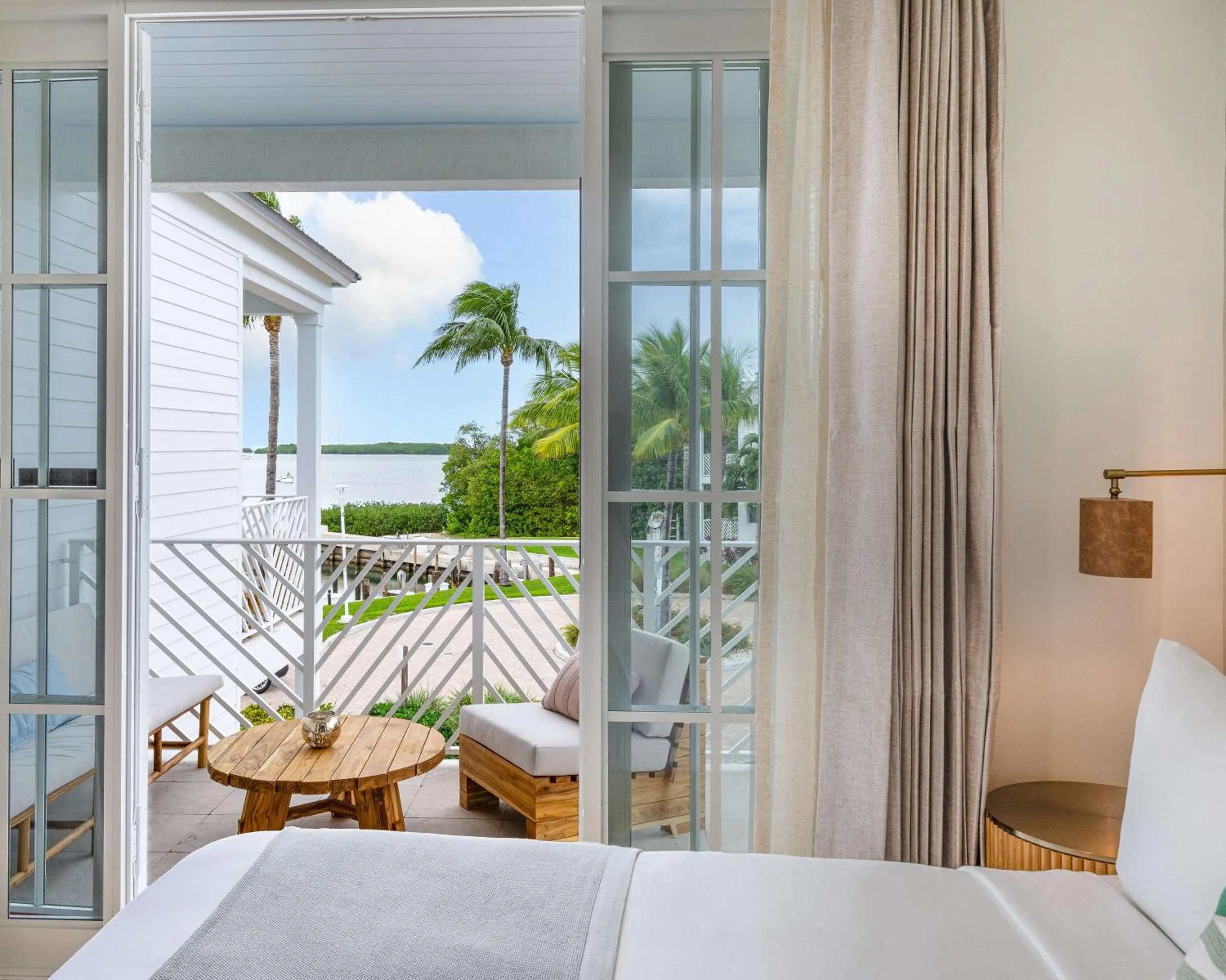 Balcony/Terrace, Bed in Bayside Villas by Islander Resort