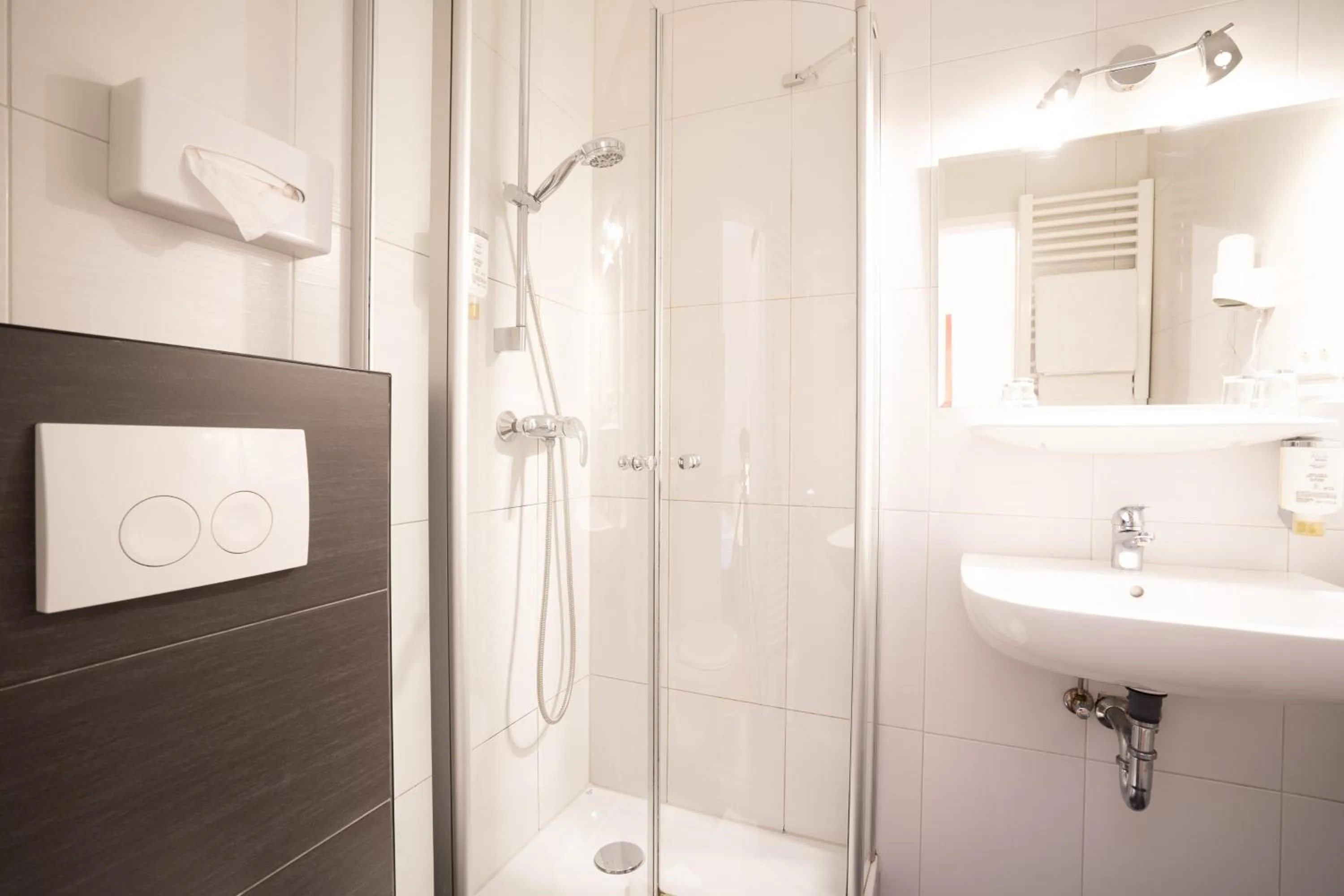 Bathroom in Hotel Zum Prinzen Sinsheim