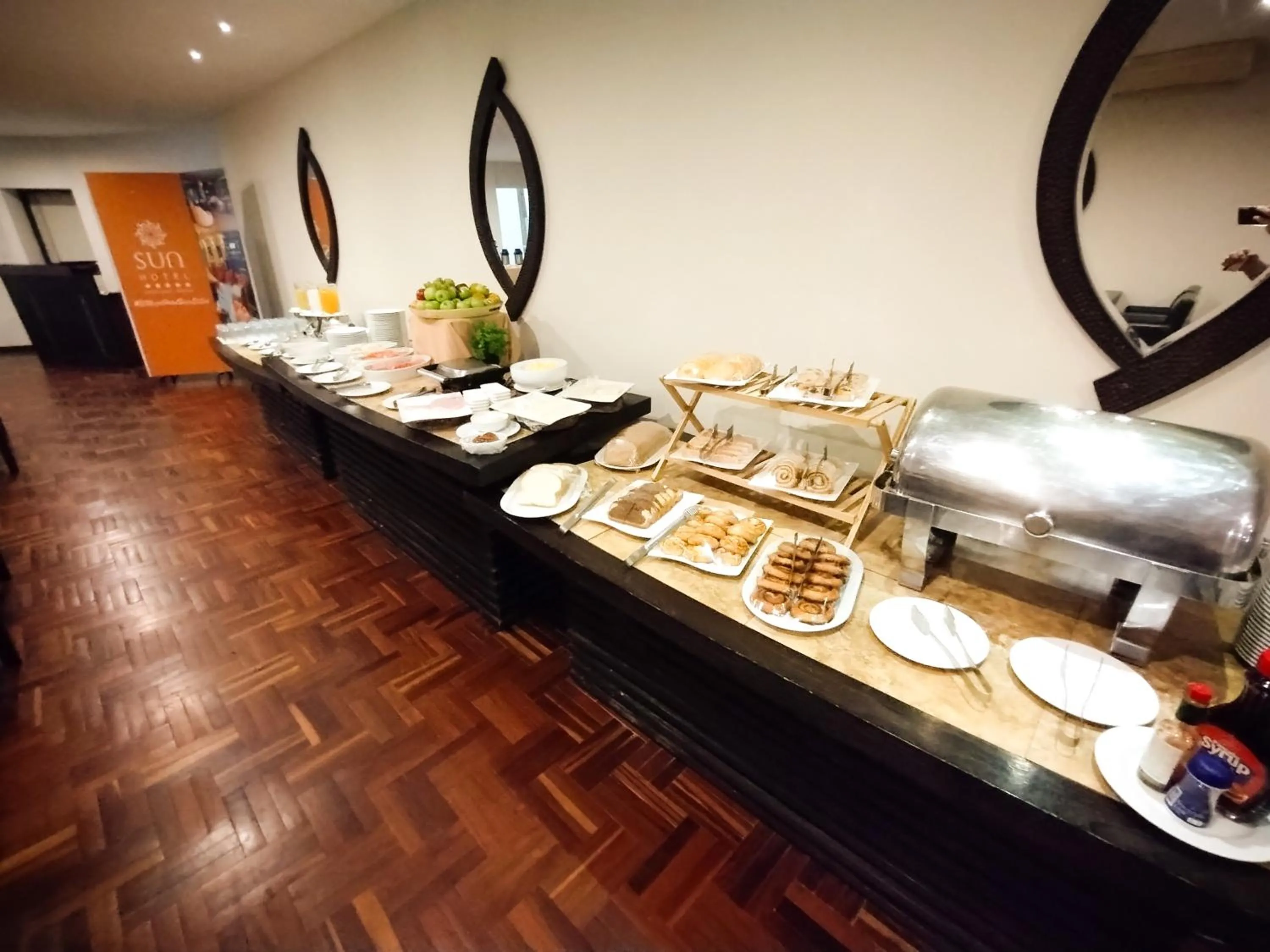 Breakfast in Sun Hotel