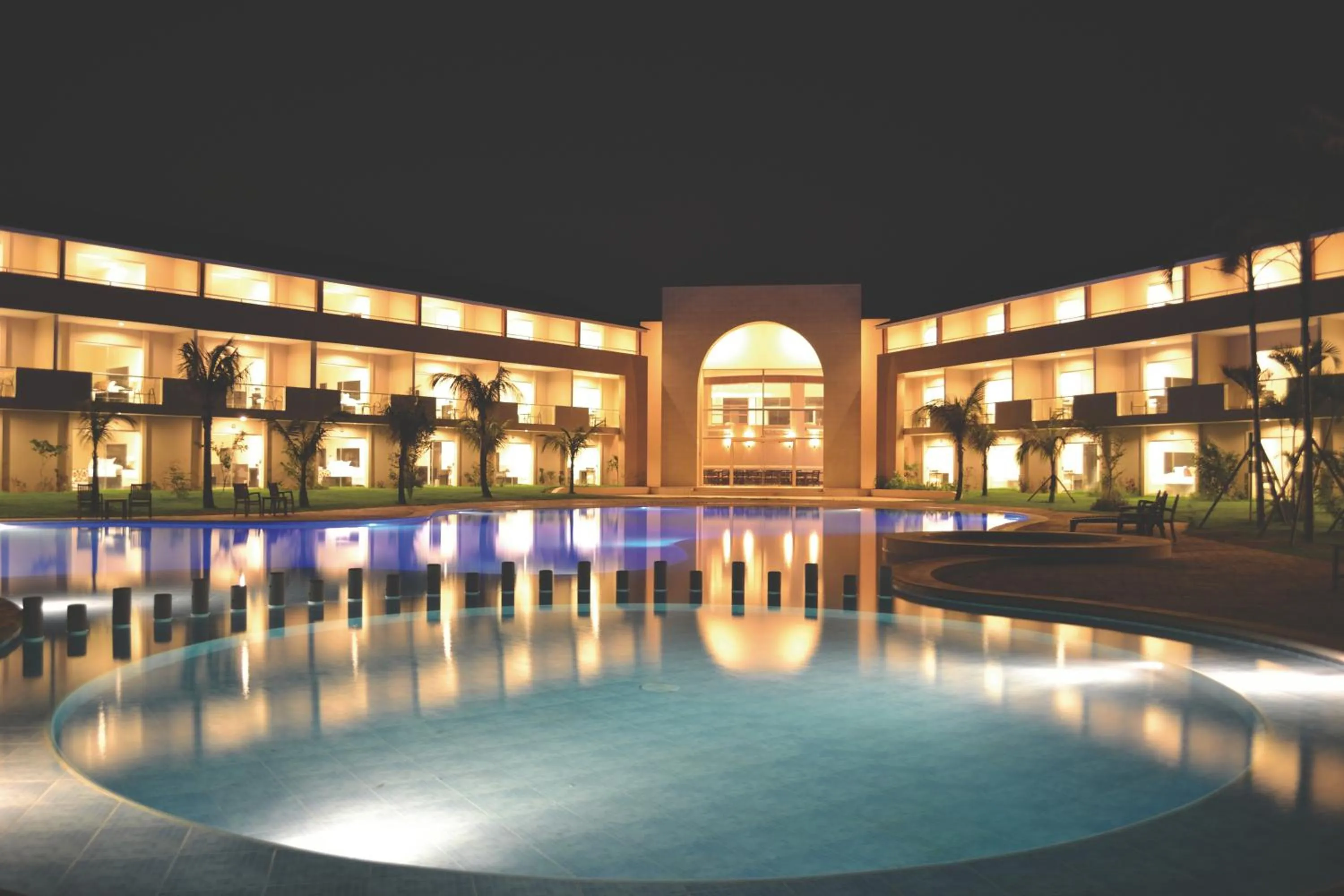 Swimming pool in Sun Hotel