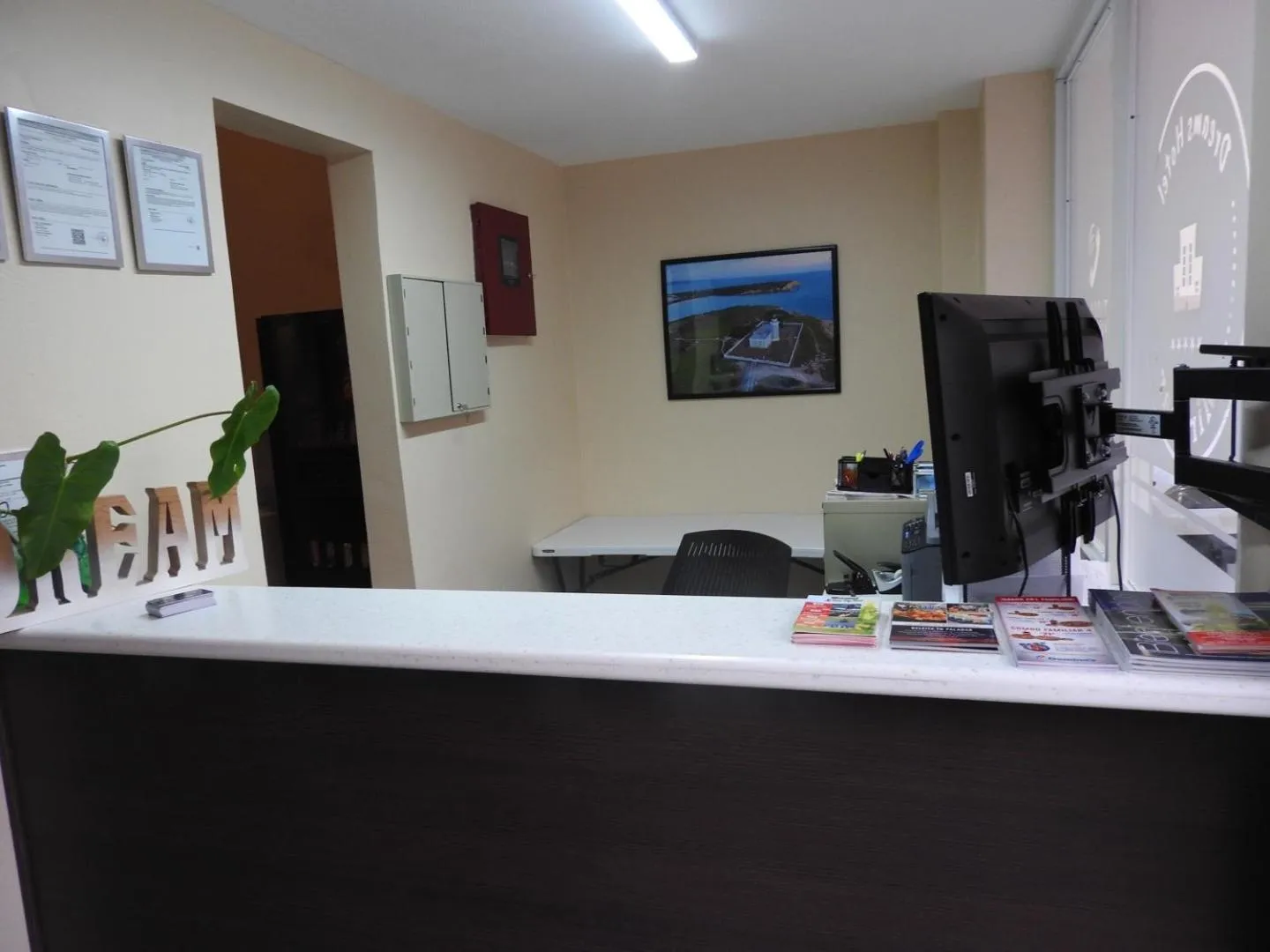 TV and multimedia in Dreams Miramar