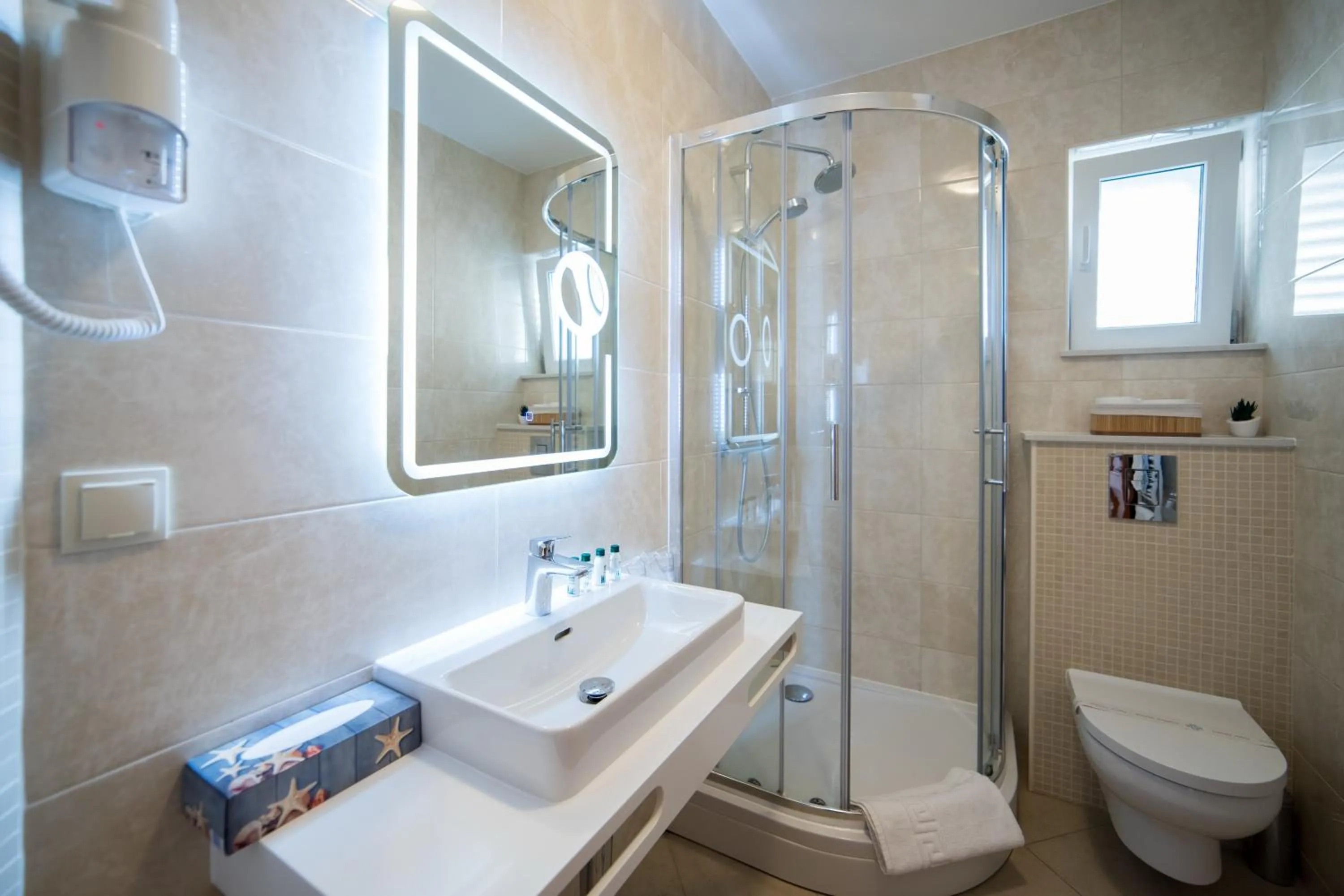 Bathroom in Rooms Raič