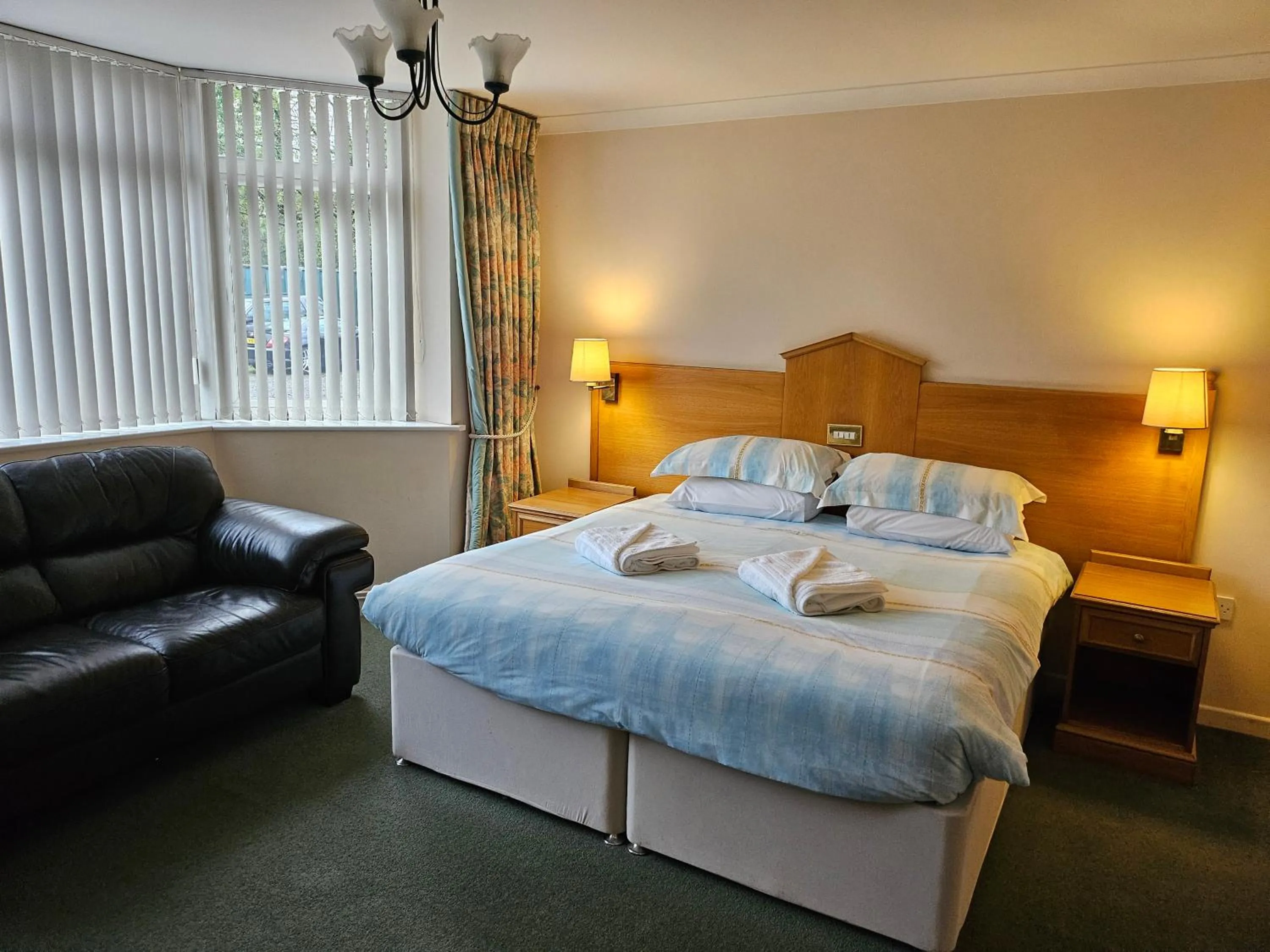 Bed in Hazelwood House