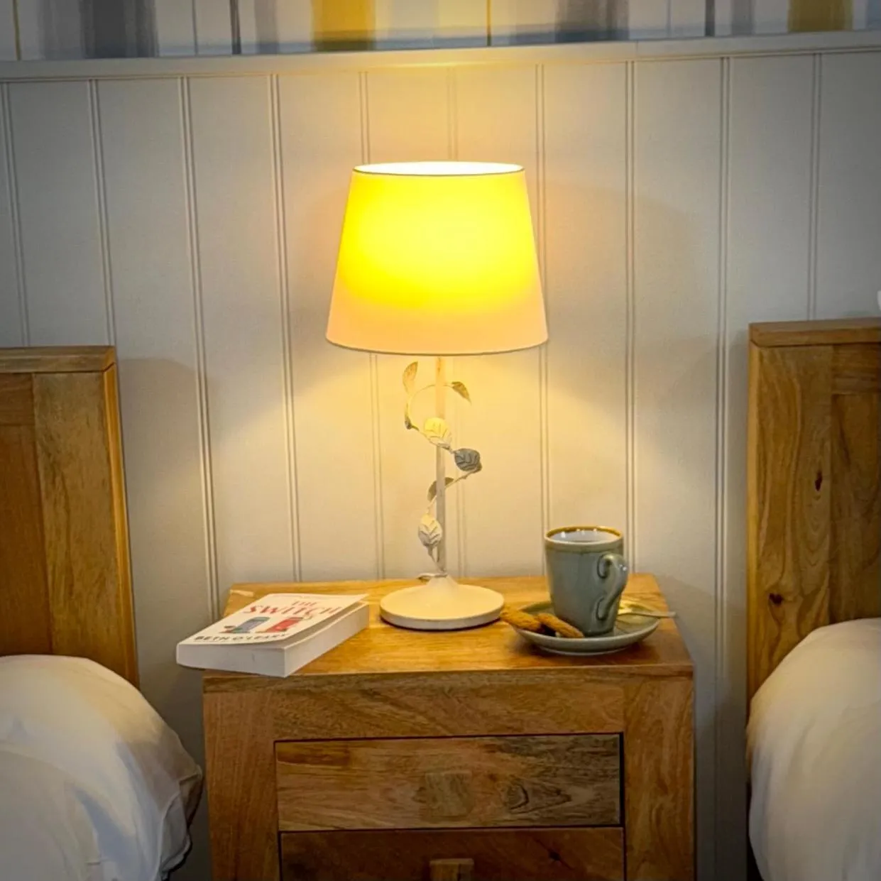 Bedroom, Bed in Sibton White Horse Inn