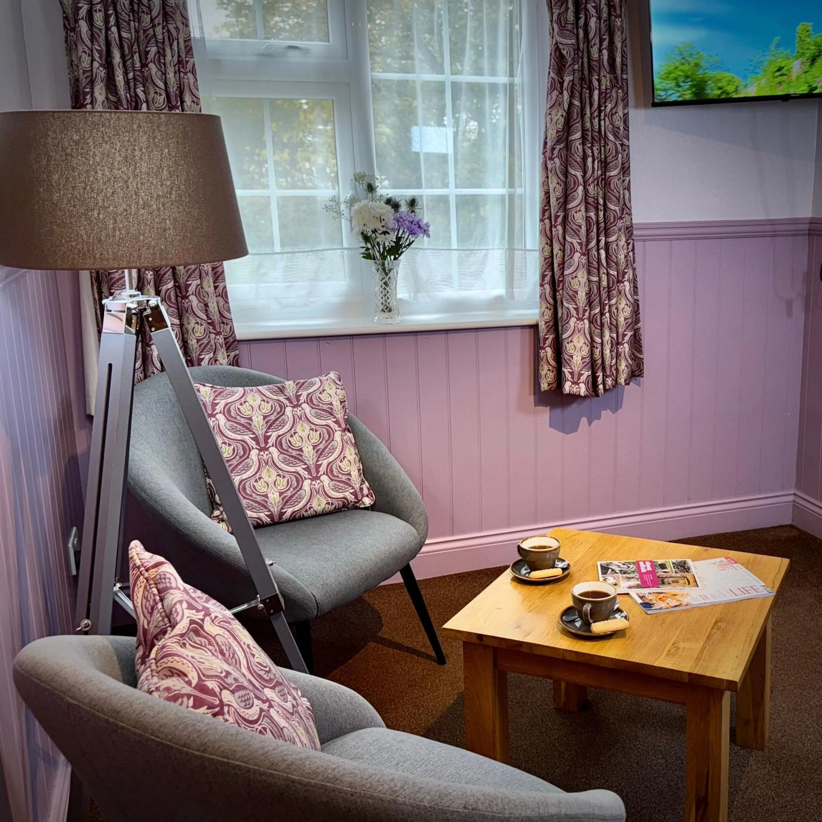 Seating area in Sibton White Horse Inn