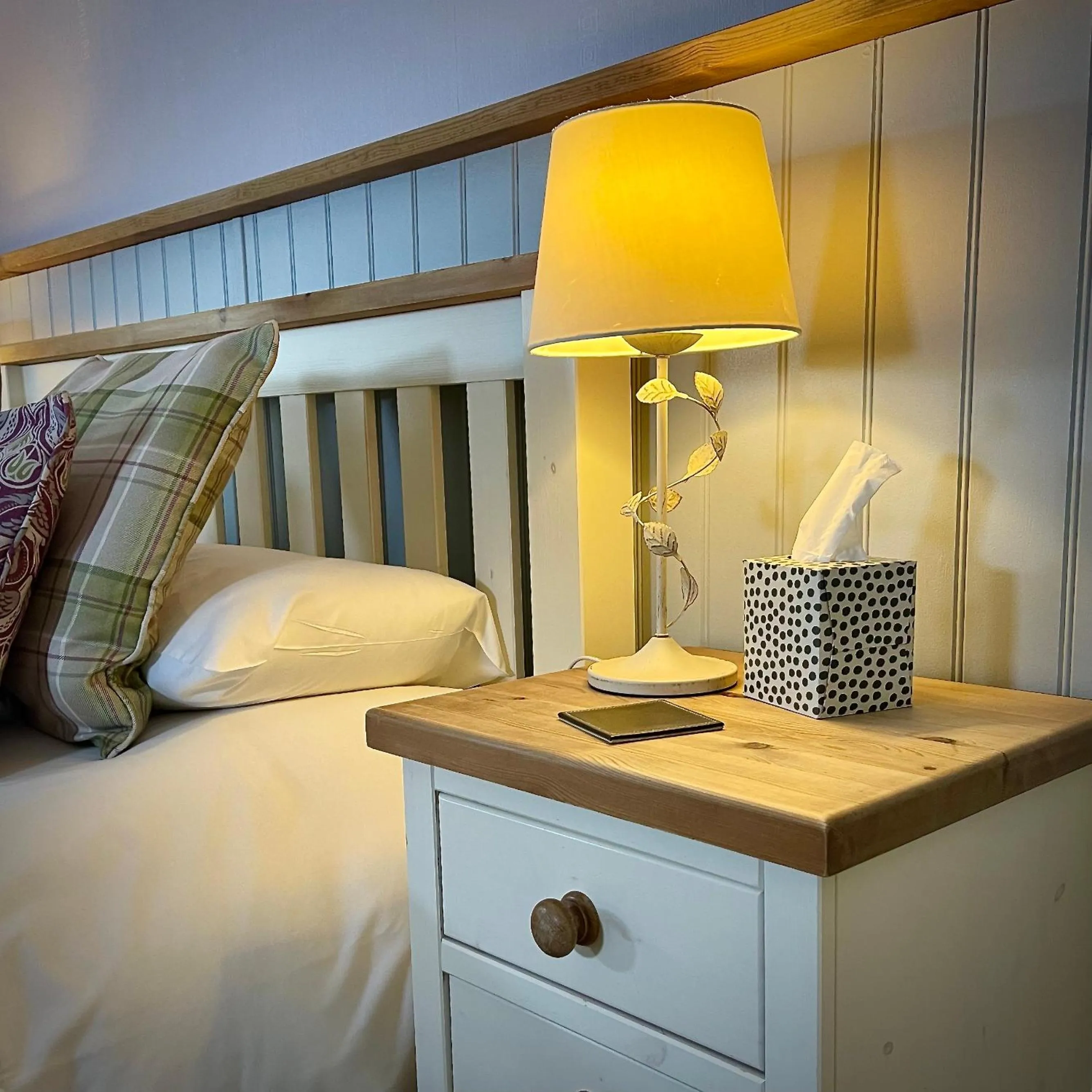 Bed in Sibton White Horse Inn