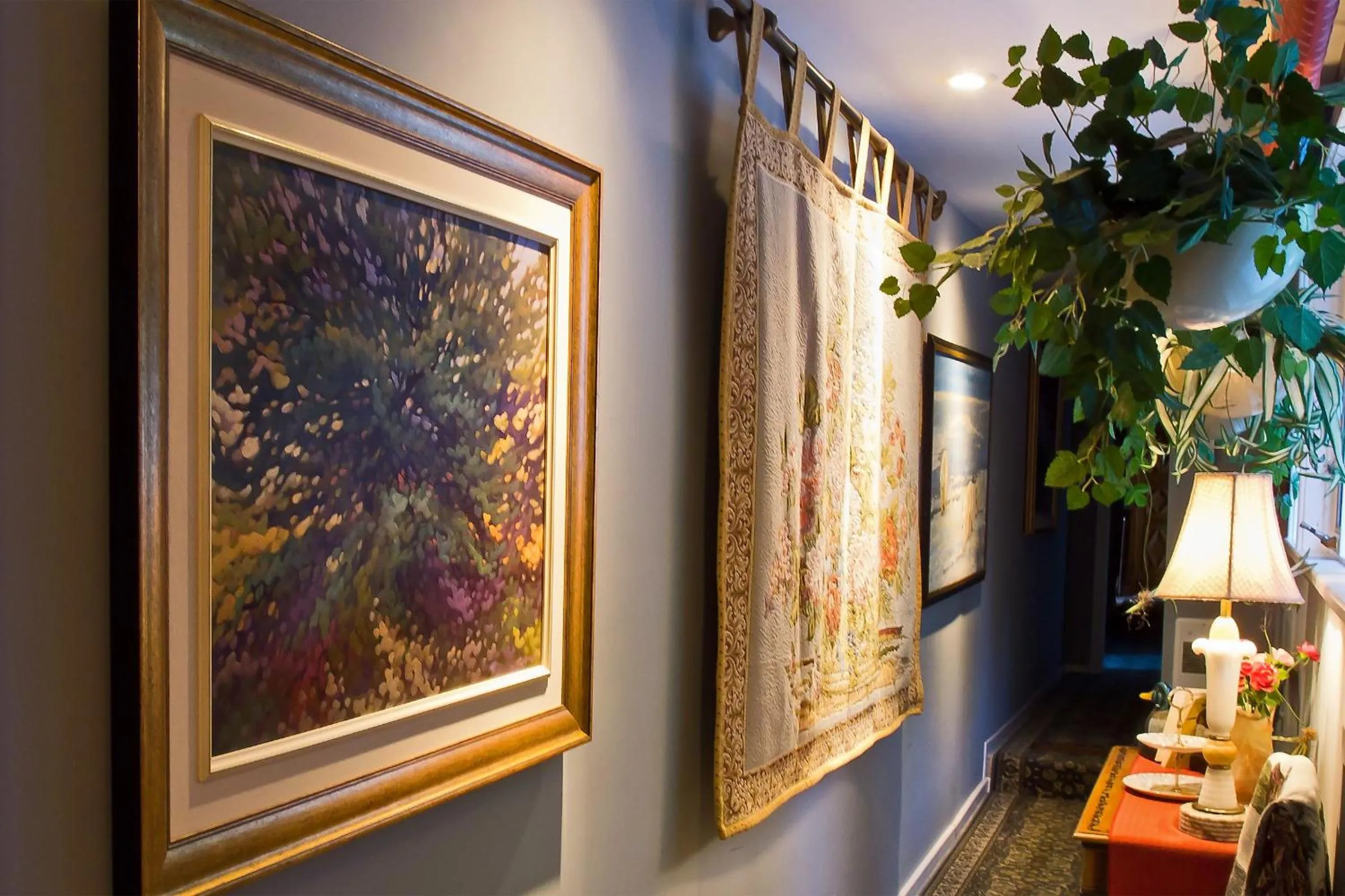 Lobby or reception in Le Petit Clocher Gite Touristique B & B