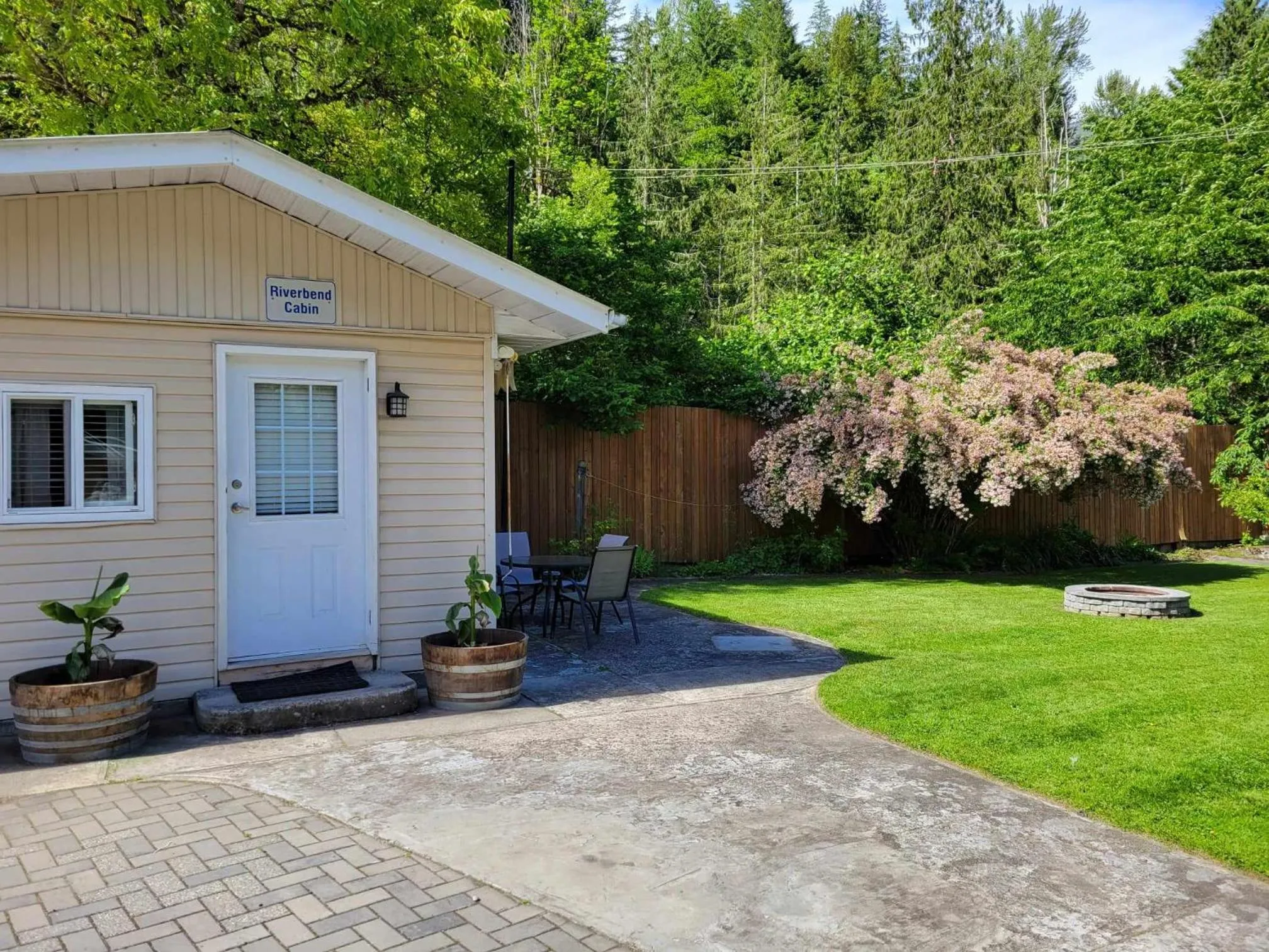 Patio in Riverbend Guest House