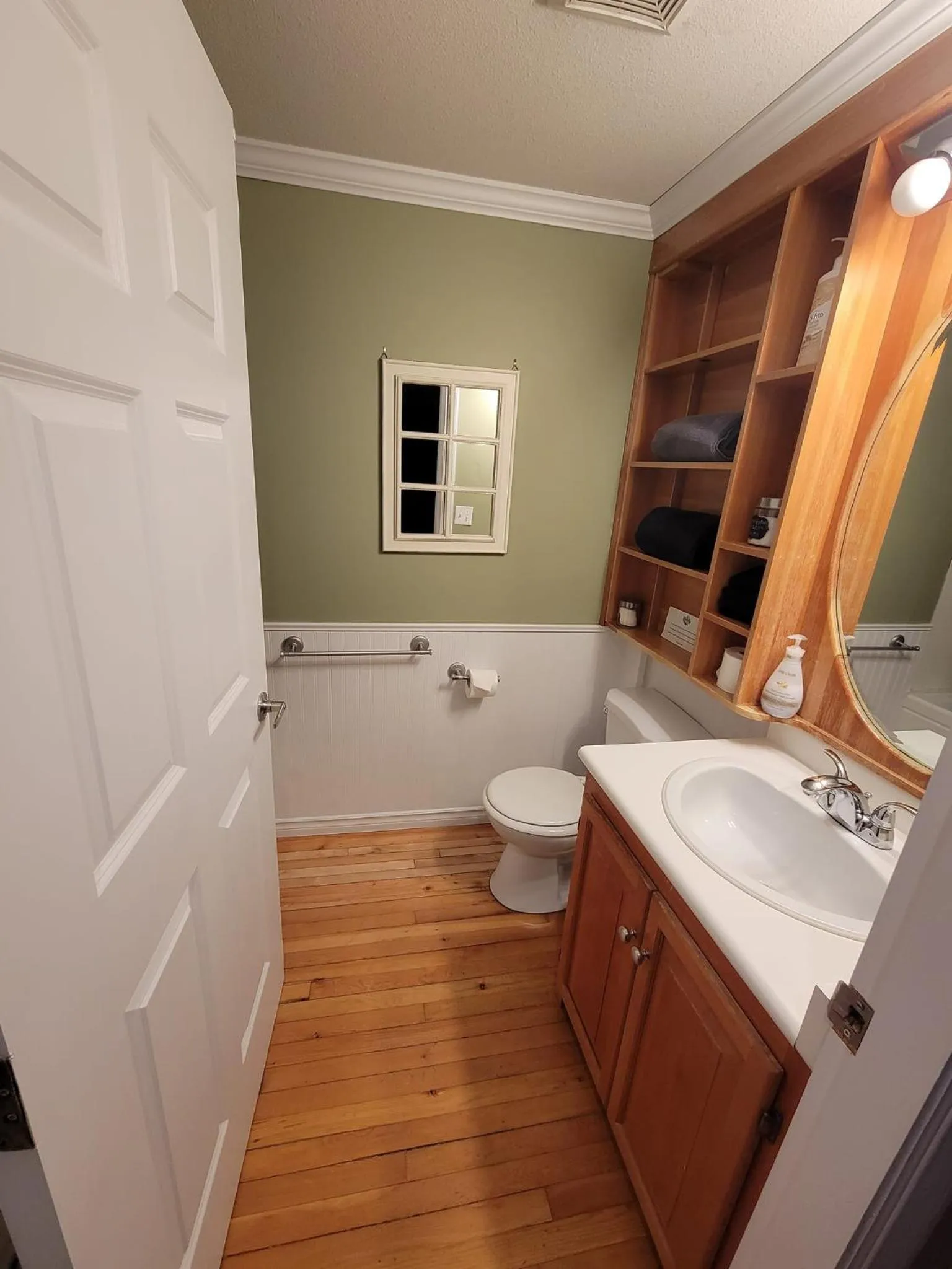 Bathroom in Riverbend Guest House