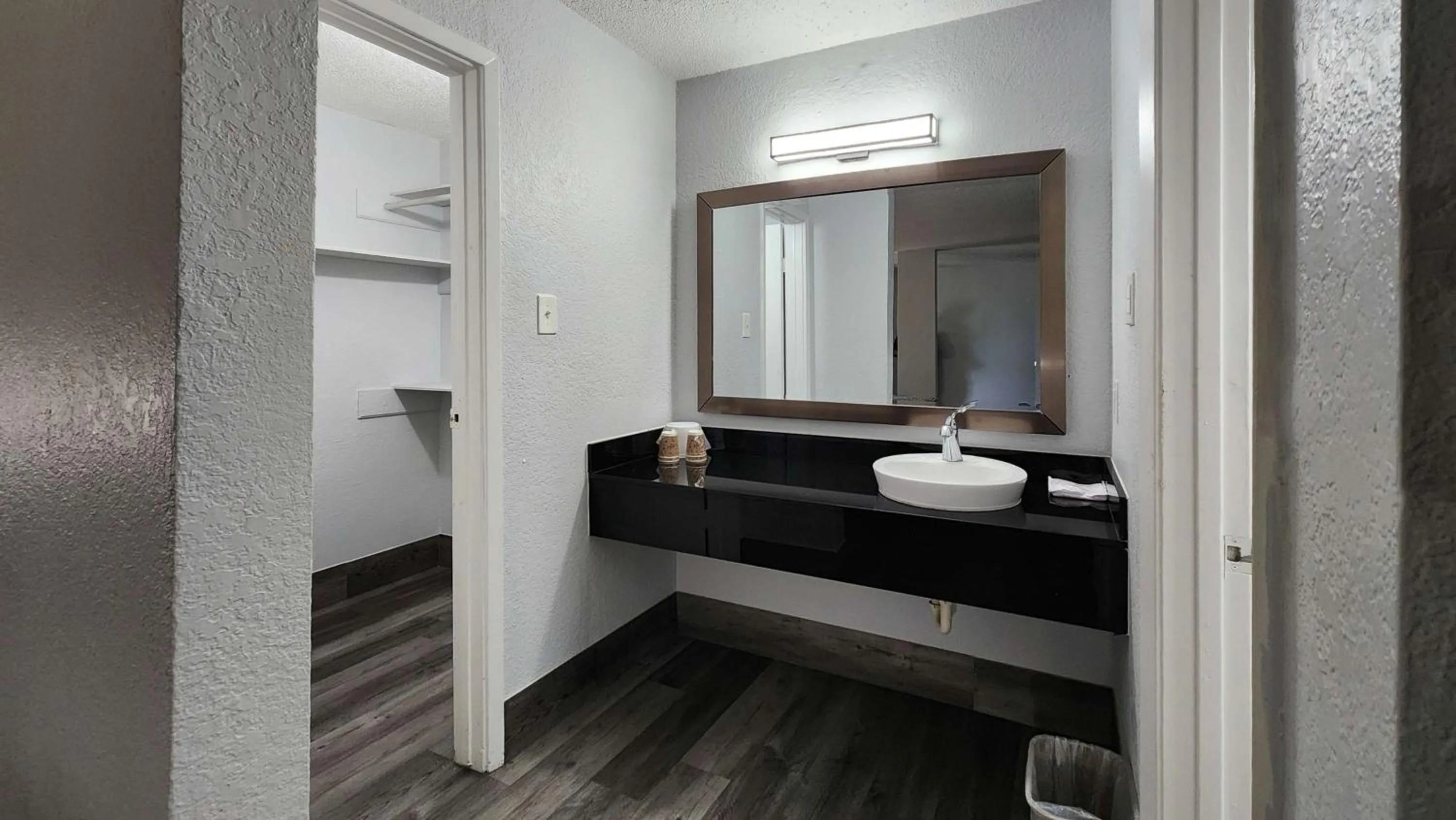 Bedroom in Motel 6 Houston, TX - Medical Center - NRG Stadium