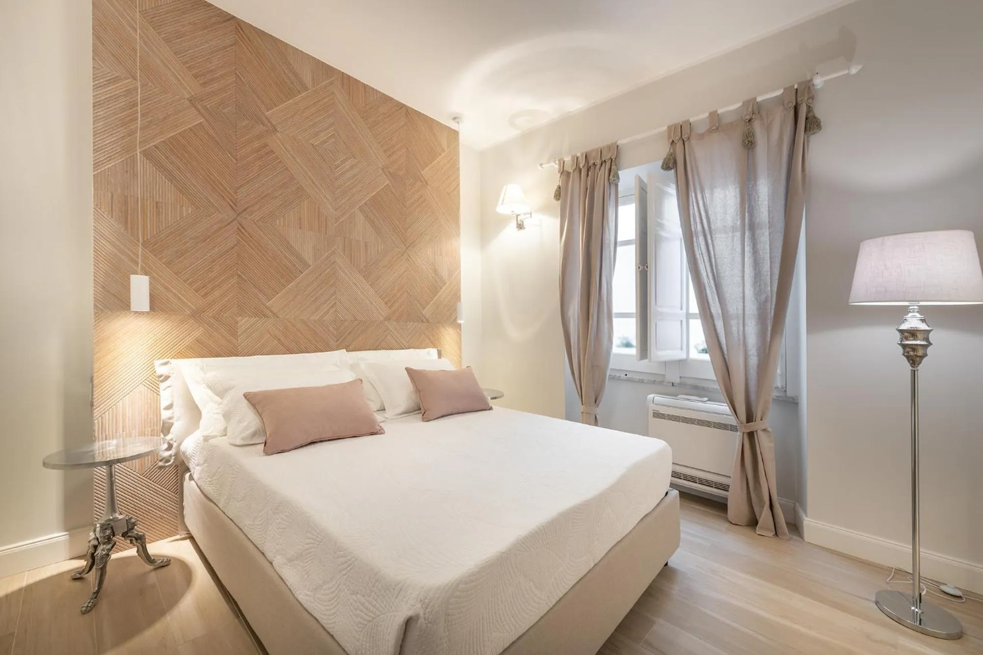 Bedroom, Bed in AQUAMADRE Suites