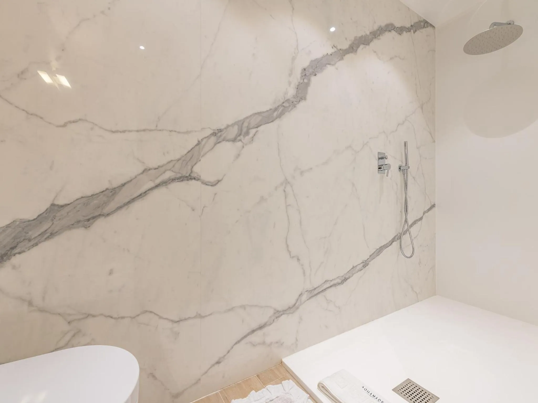 Bathroom in AQUAMADRE Suites