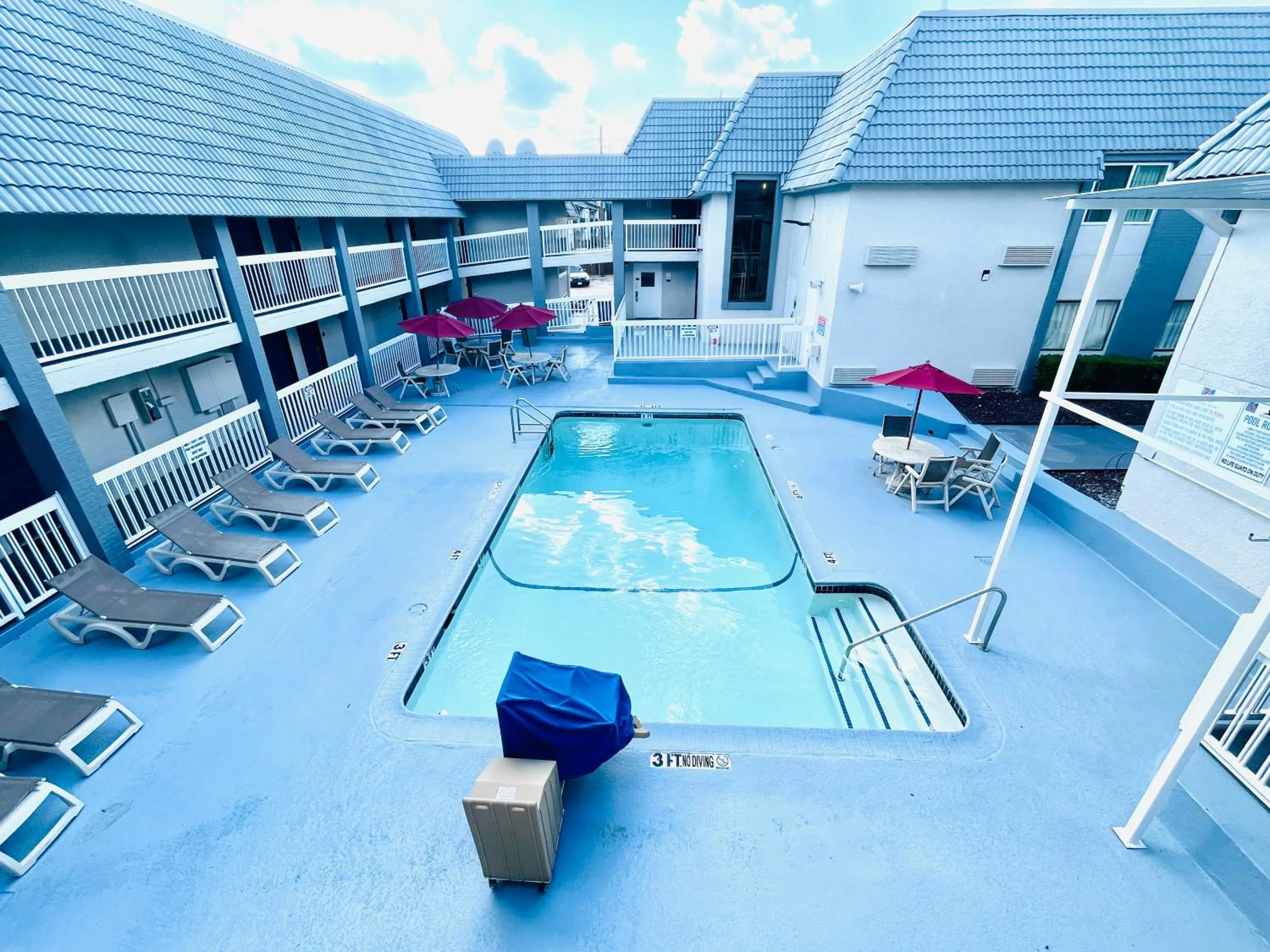 Swimming pool in Motel 6-Duncanville, TX - Dallas