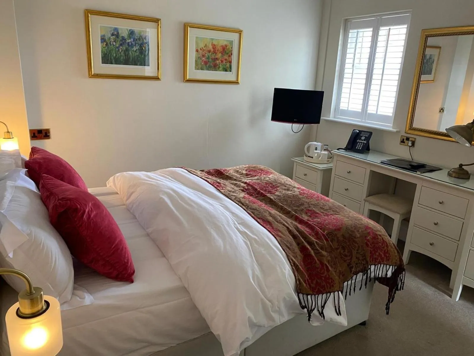 Bed in Alexandra Court Hotel