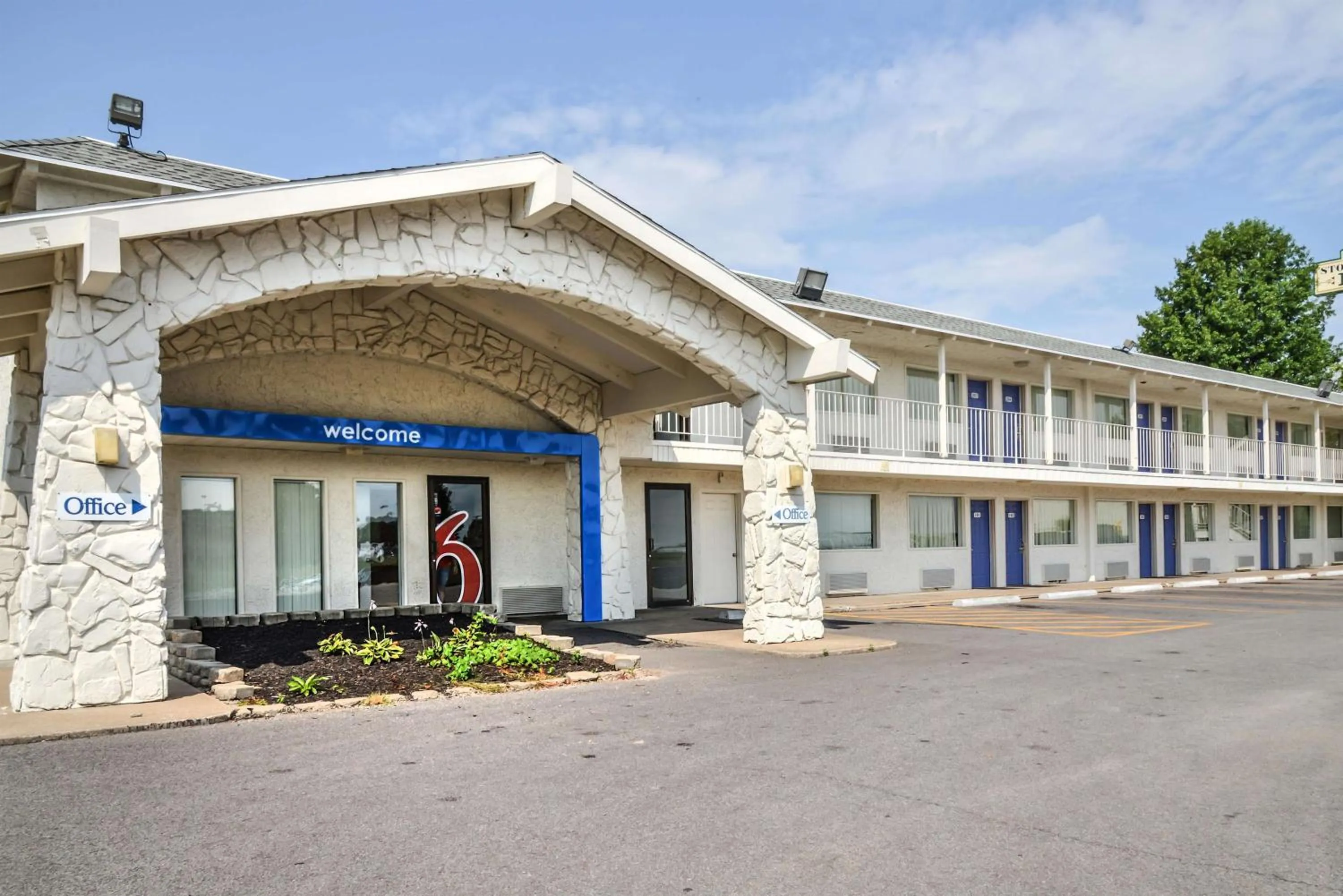 Property building in Motel 6-Saint Joseph, MO