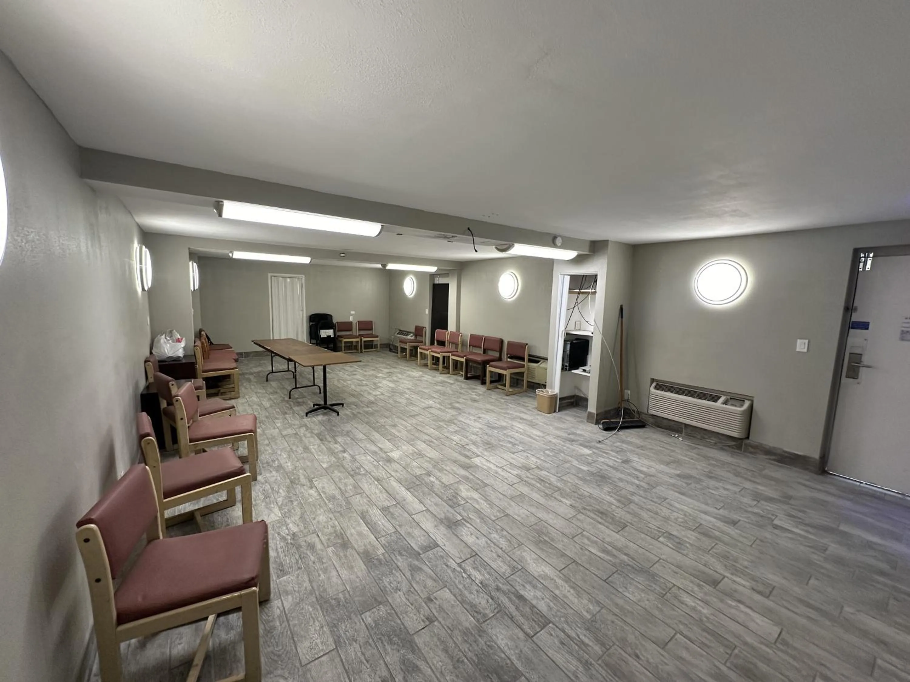 Meeting/conference room in Rodeway Inn Albuquerque West