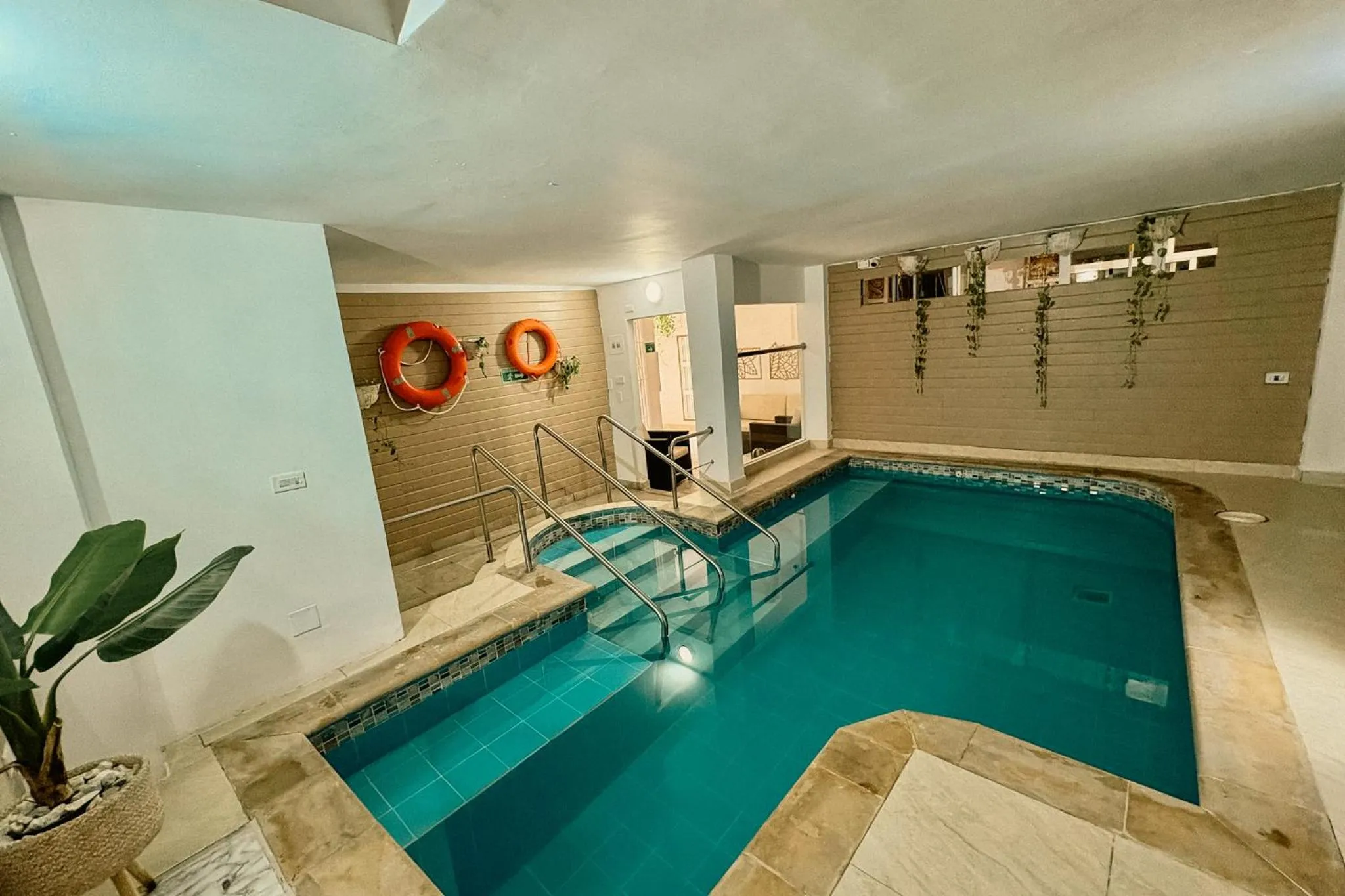 Swimming pool in Hotel AT THE PARK