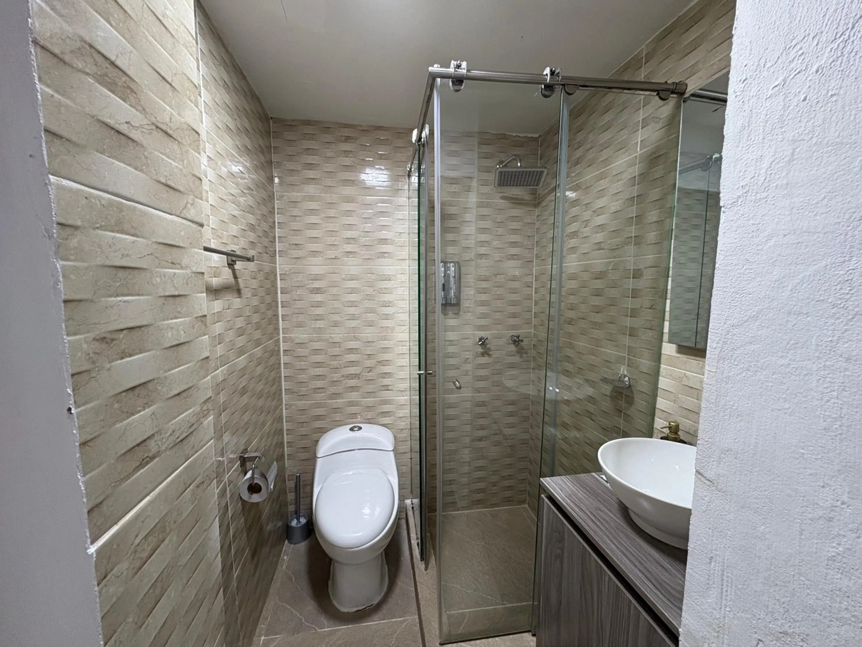 Shower in Hotel AT THE PARK