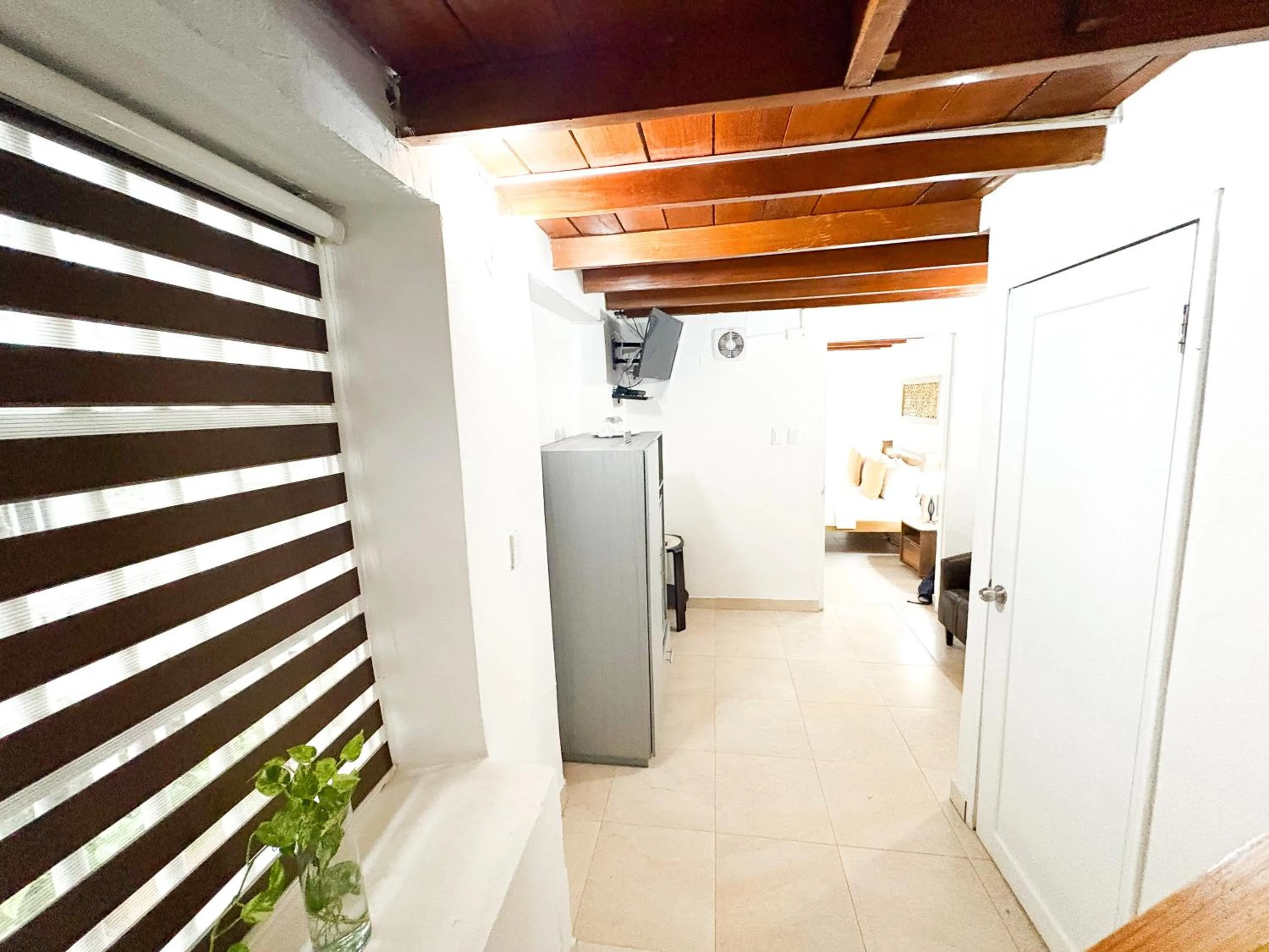 Communal lounge/ TV room in Hotel AT THE PARK