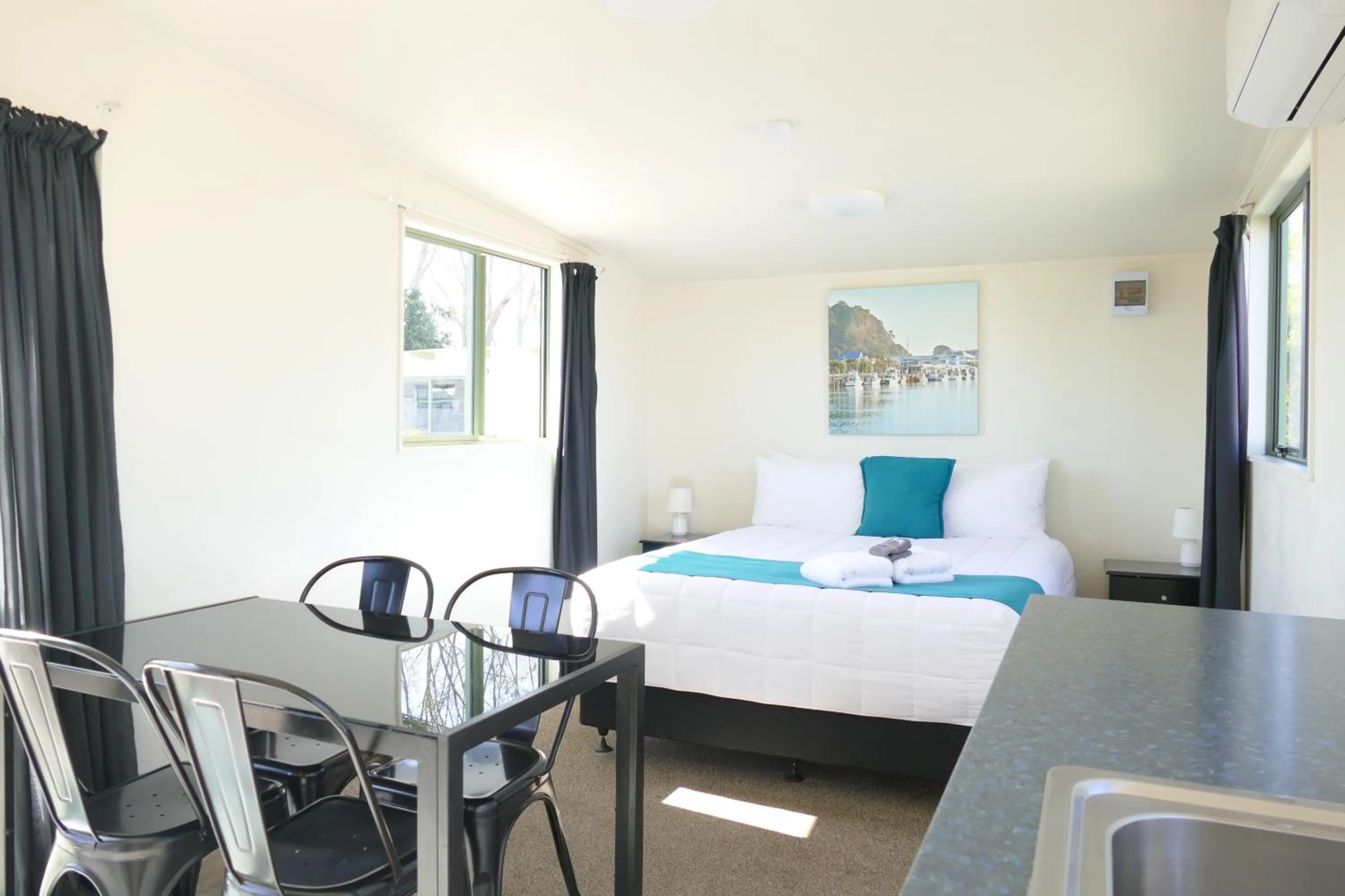 Bed in Riverside Whakatane Holiday Park