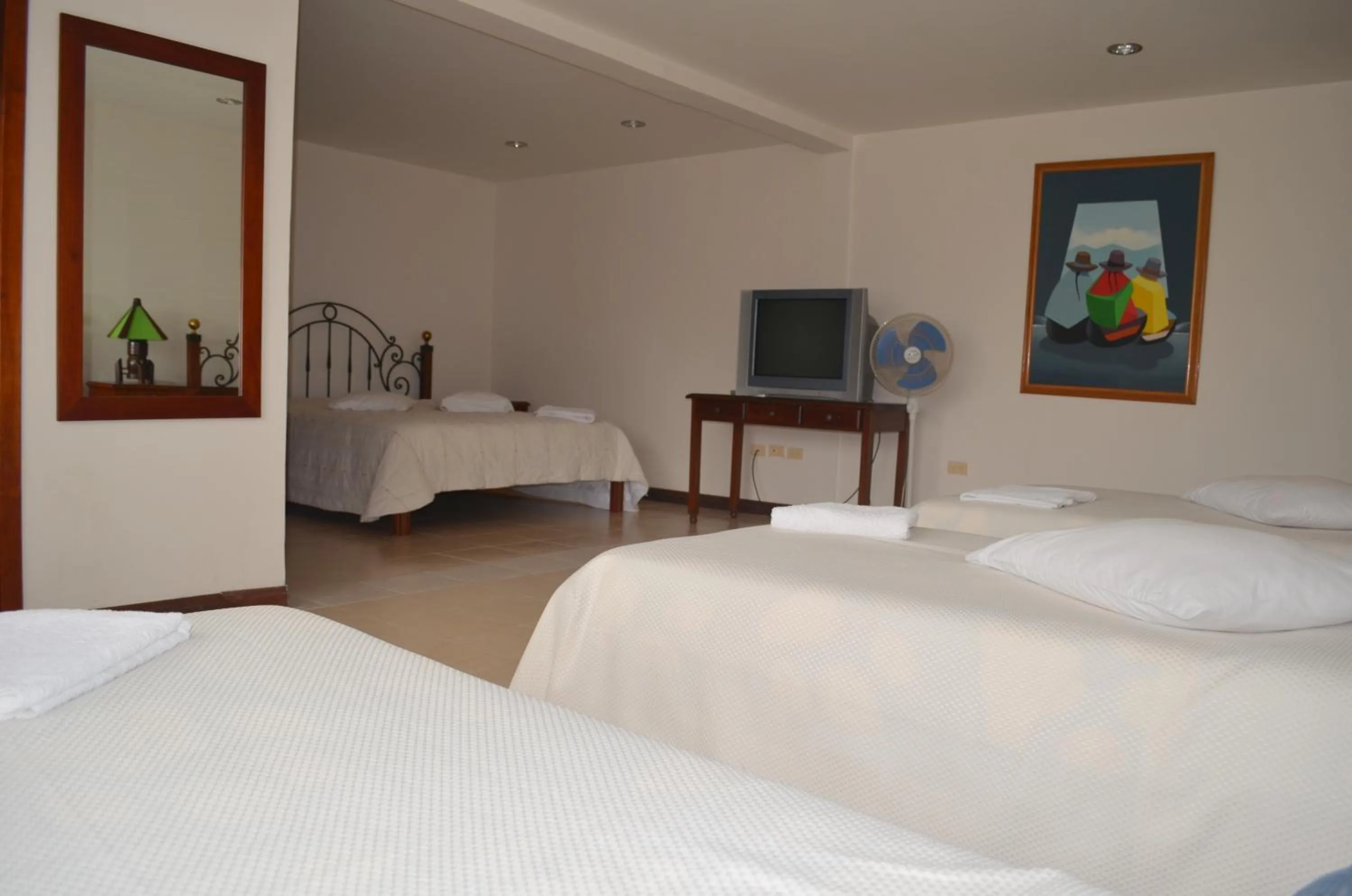 Photo of the whole room, Bed in Finca Hotel Valparaíso