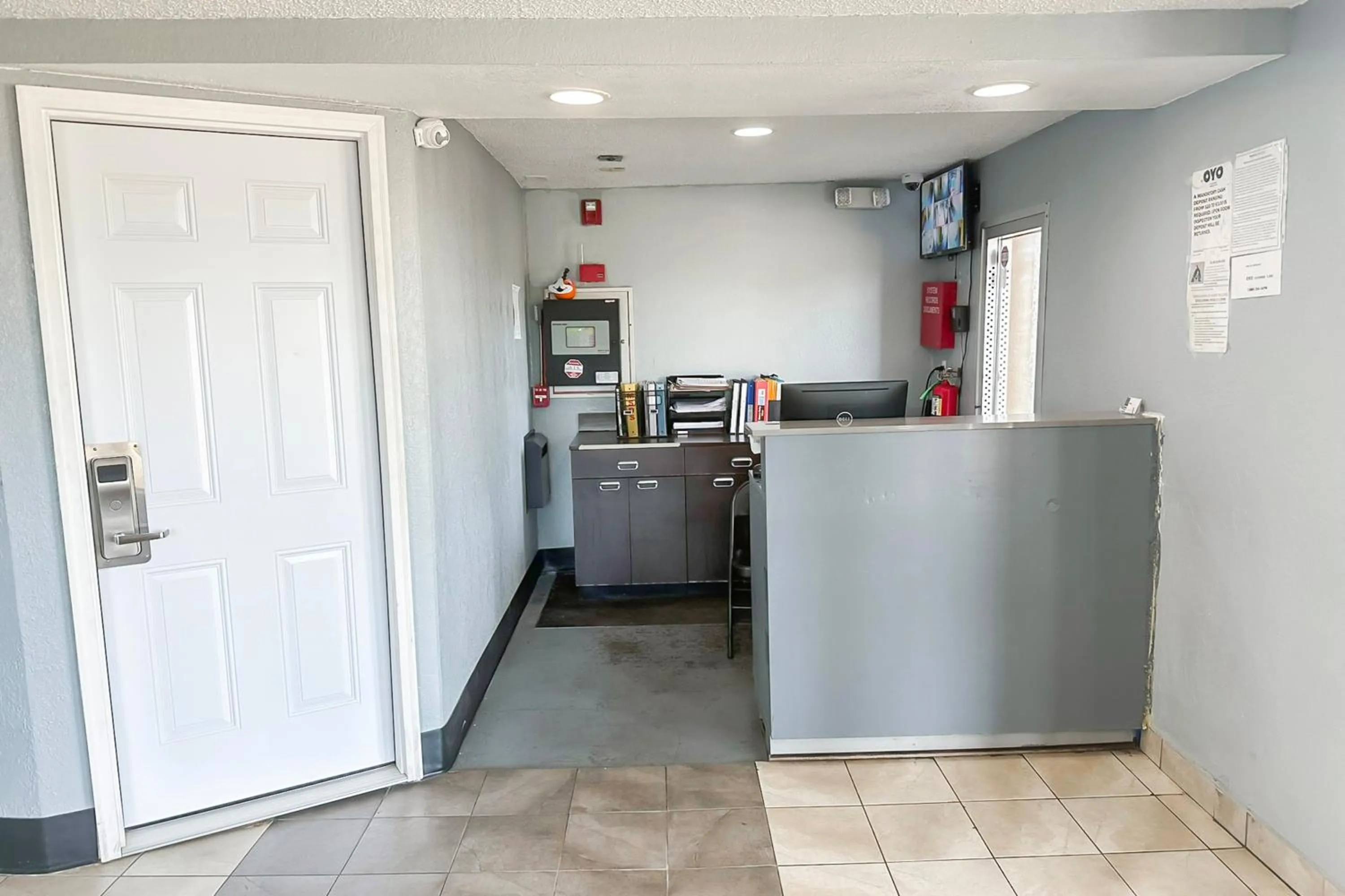 Lobby or reception in OYO Hotel Mobile, AL I-65 at Airport Blvd