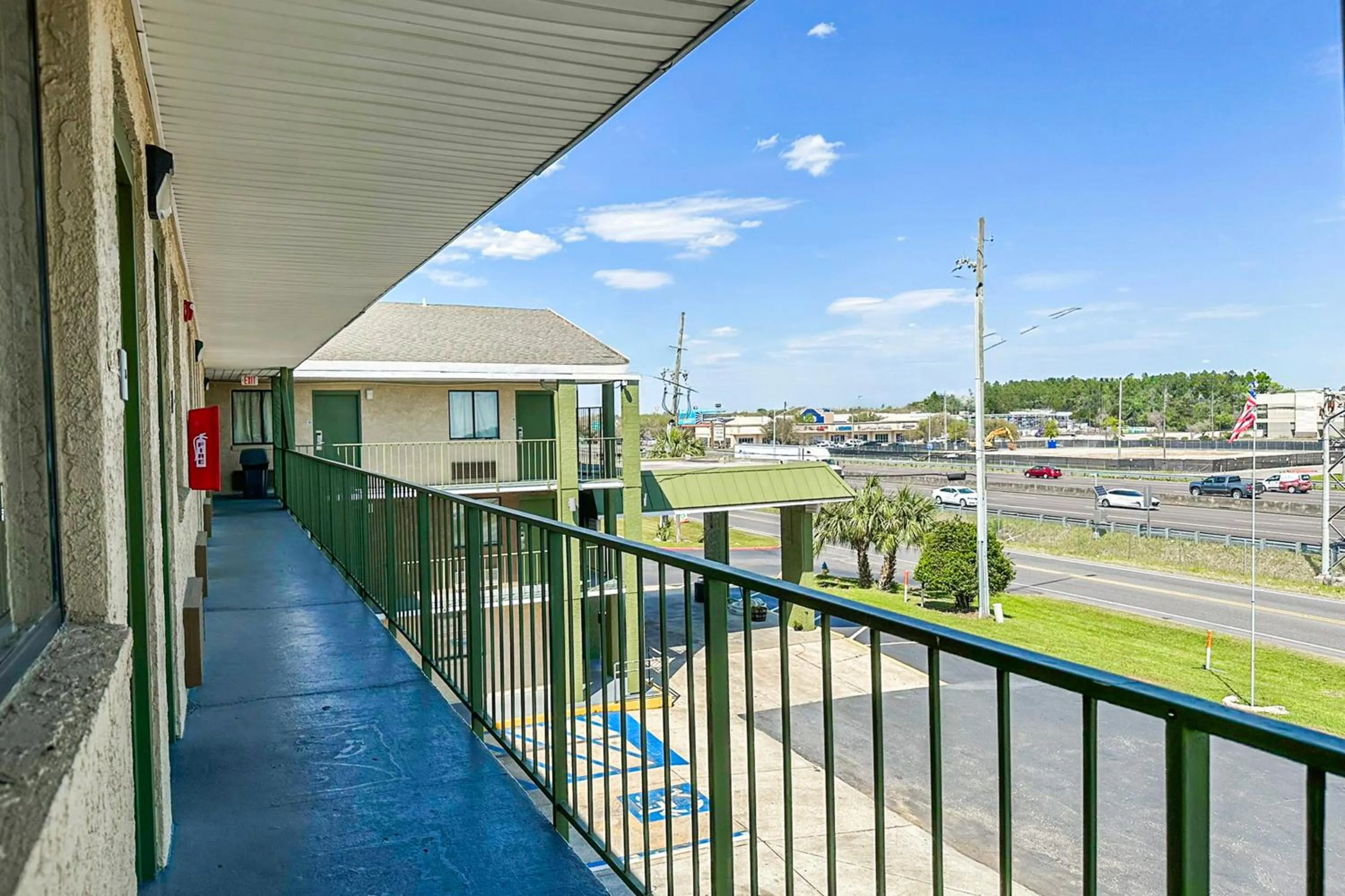 Balcony/Terrace in OYO Hotel Mobile, AL I-65 at Airport Blvd