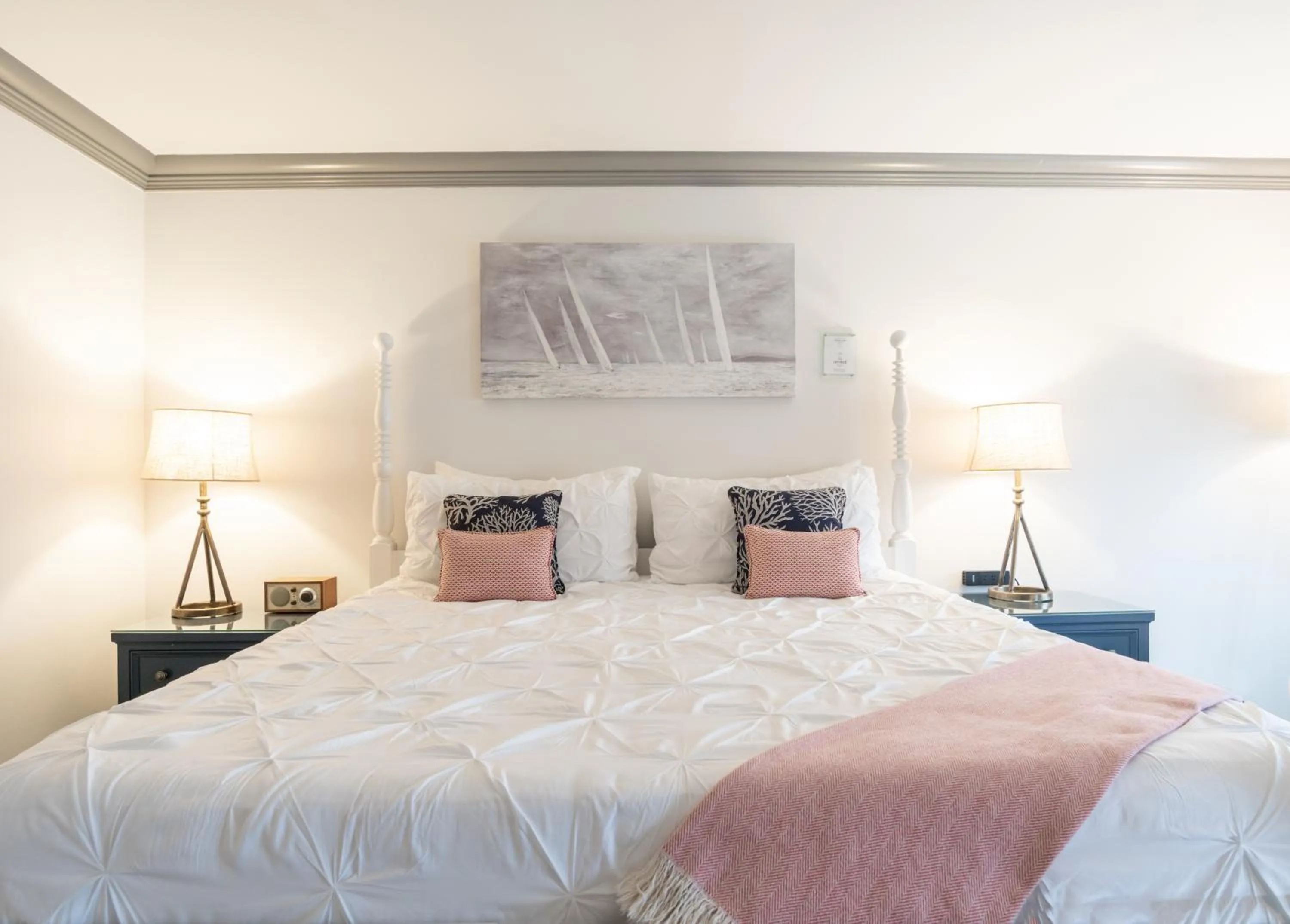 Bed in The Whaler's Inn