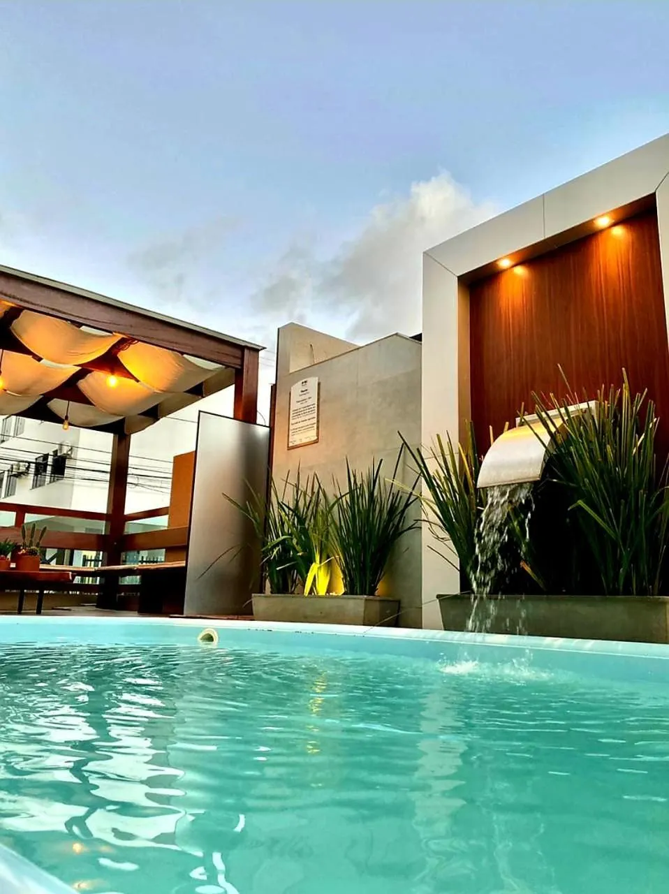 Swimming pool in Pousada Encantare