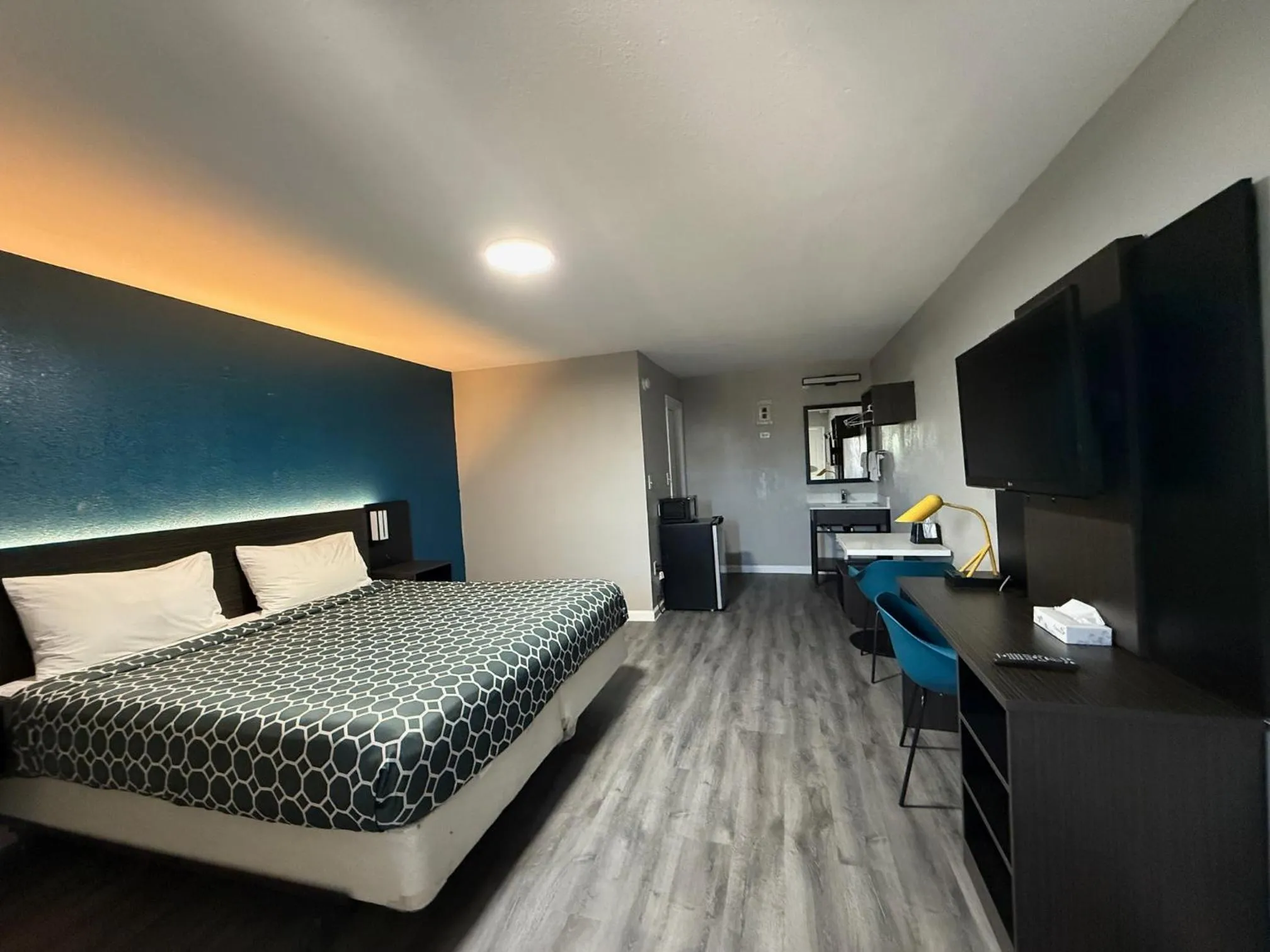 Bed in American Inn Port O'Connor