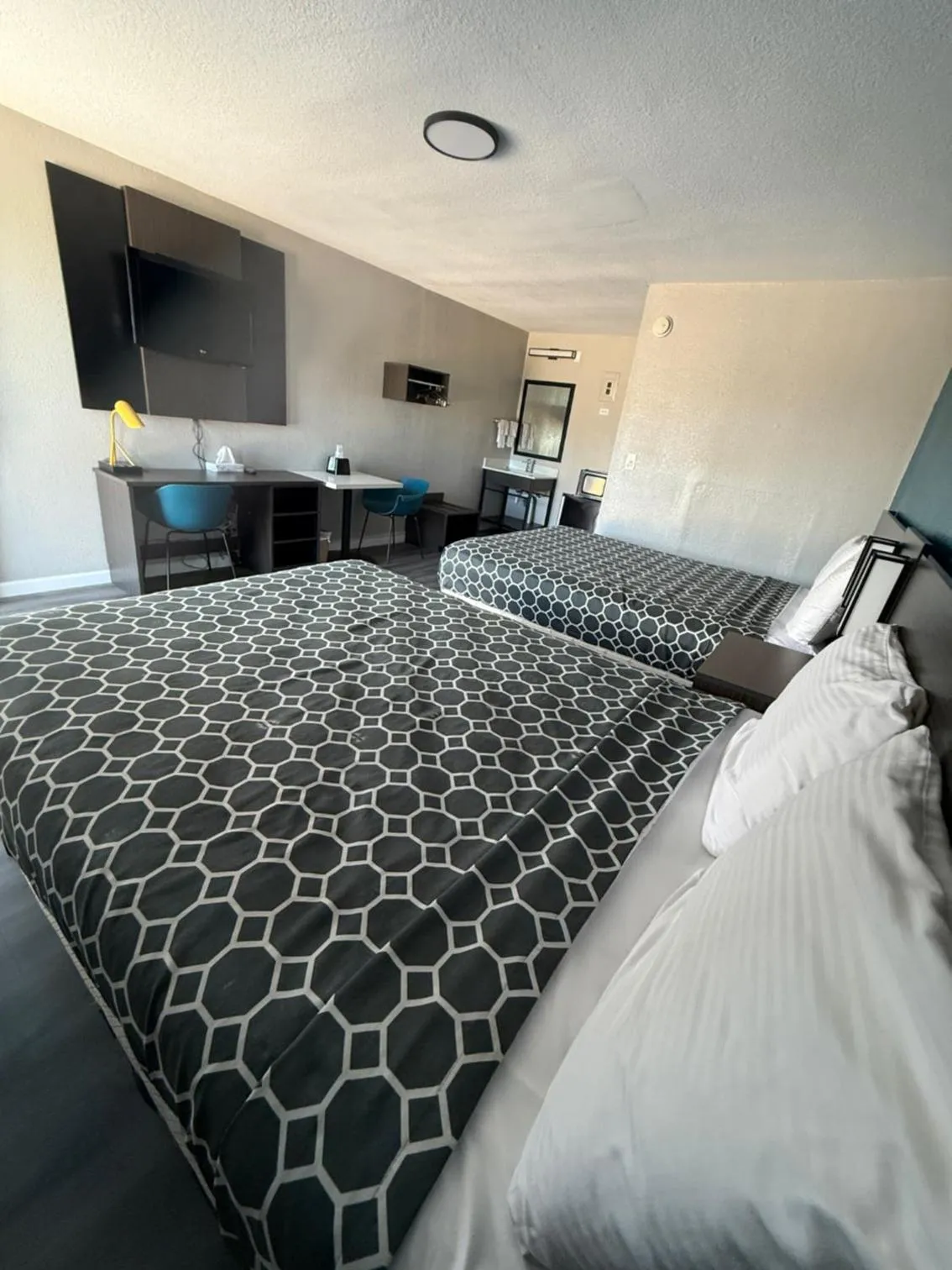 Bed in American Inn Port O'Connor