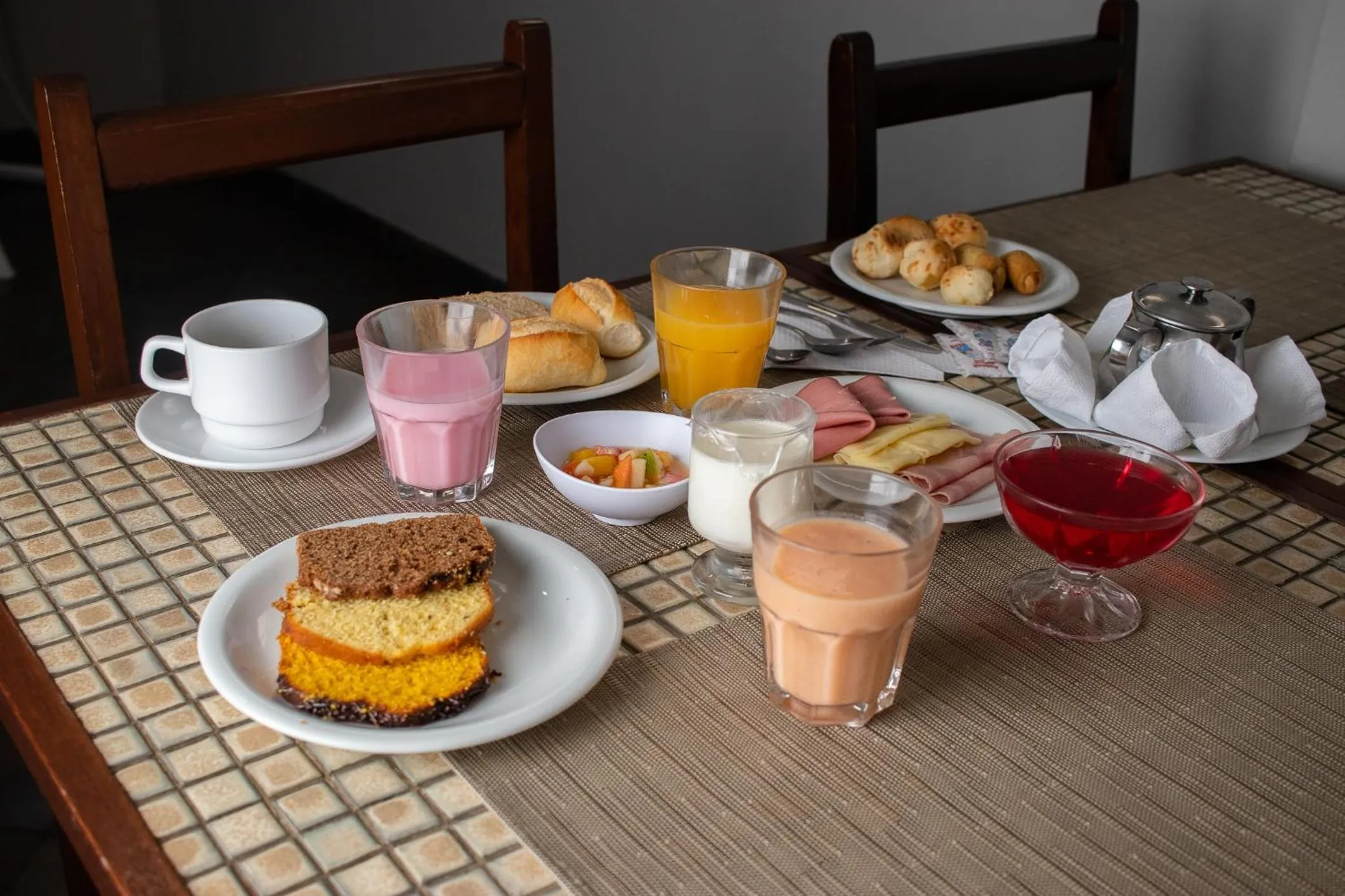 Breakfast in Hotel Bramig