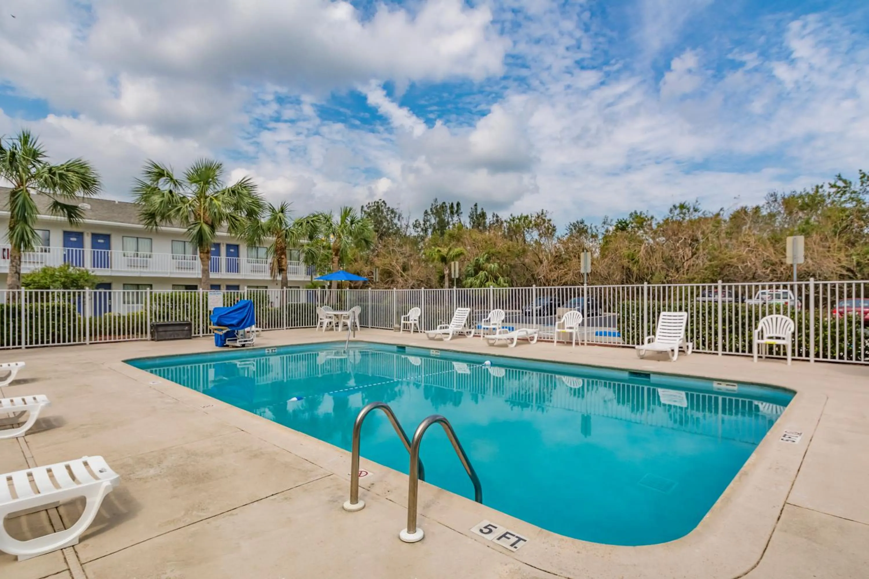 Swimming pool in Motel 6-Ft. Pierce, FL