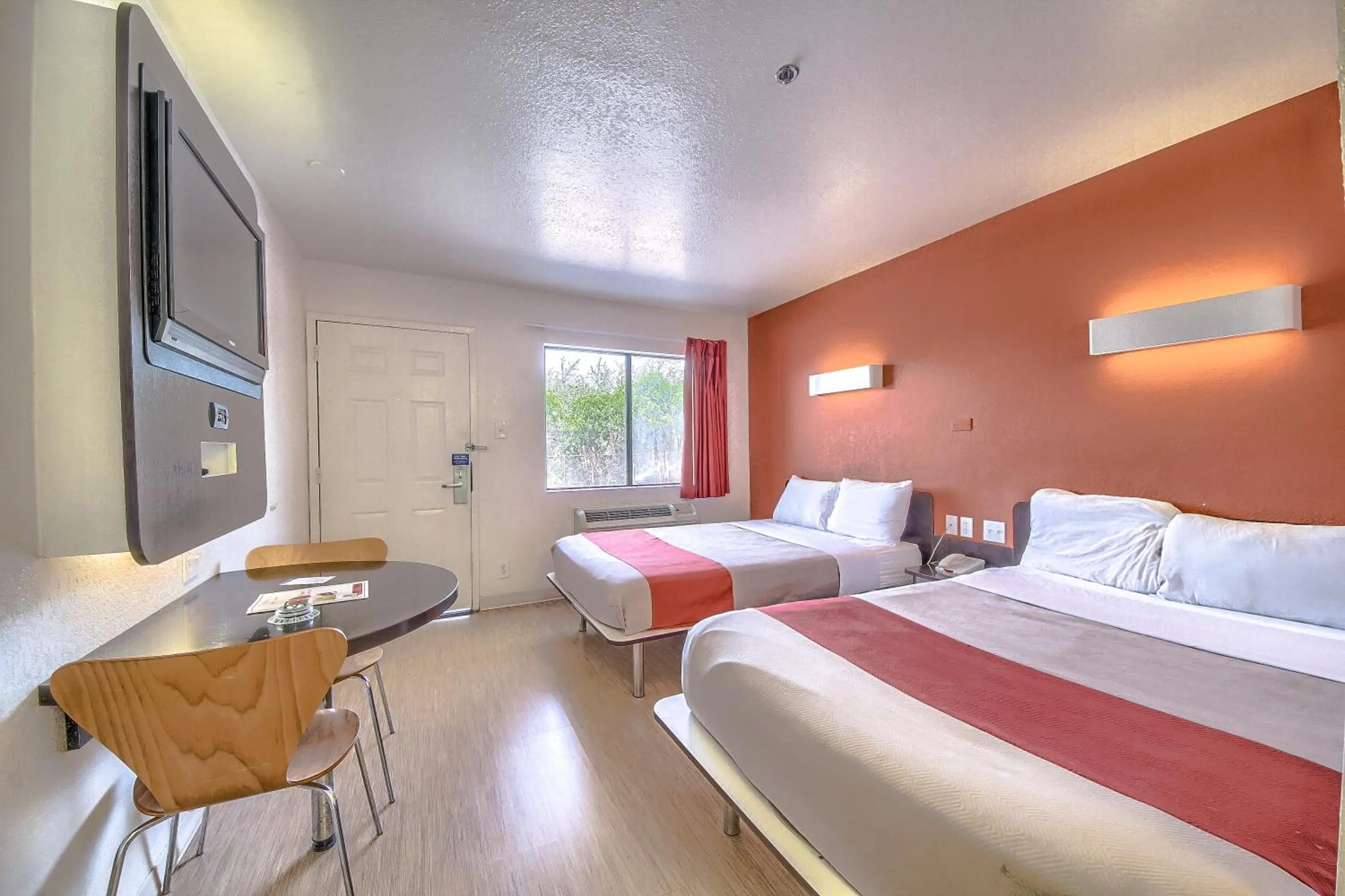 Bedroom, Bed in Motel 6 San Antonio, Tx Six Flags Fiesta TX - La Cantera Area