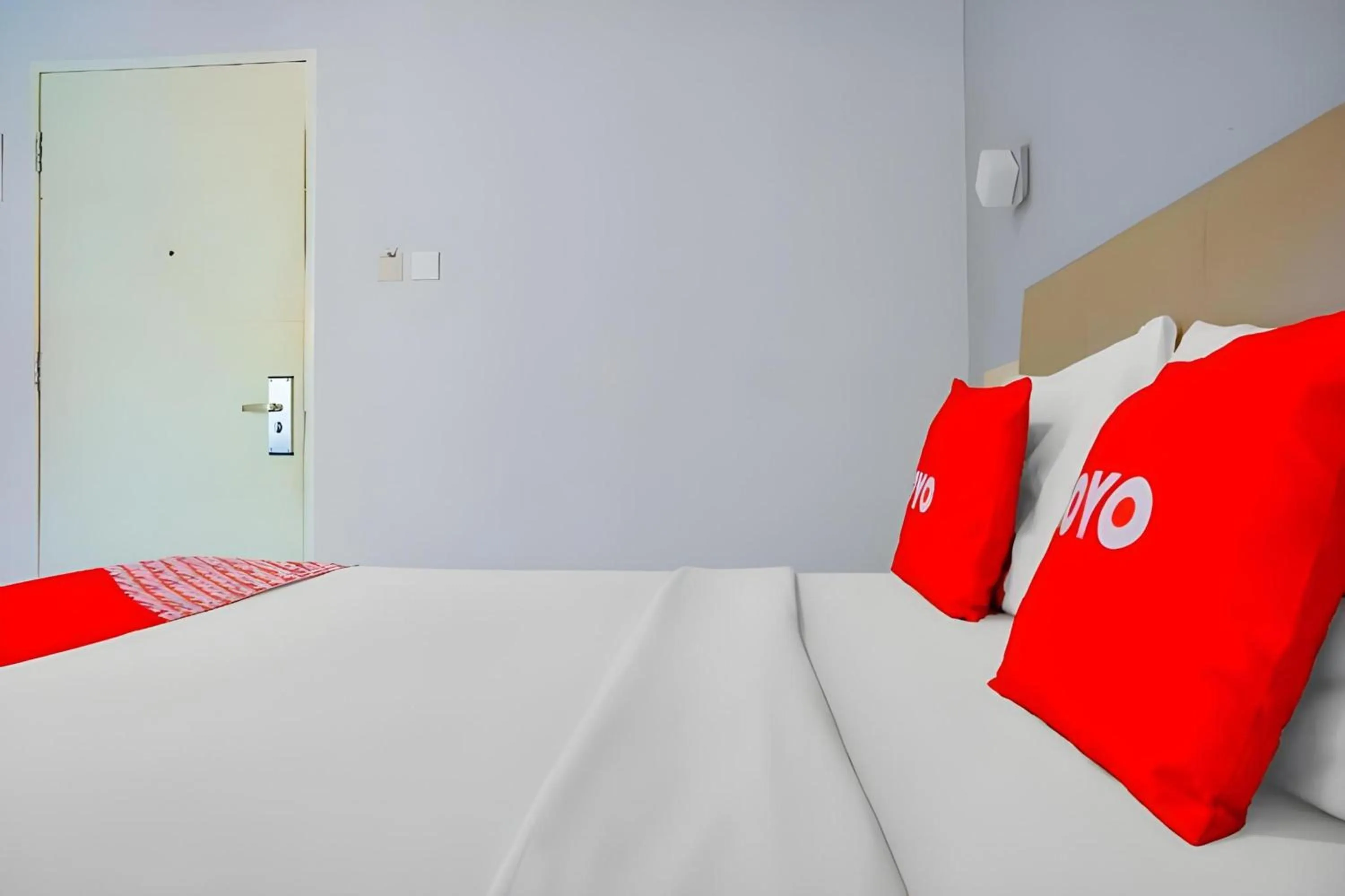 Photo of the whole room, Bed in Collection O Hotel Antara