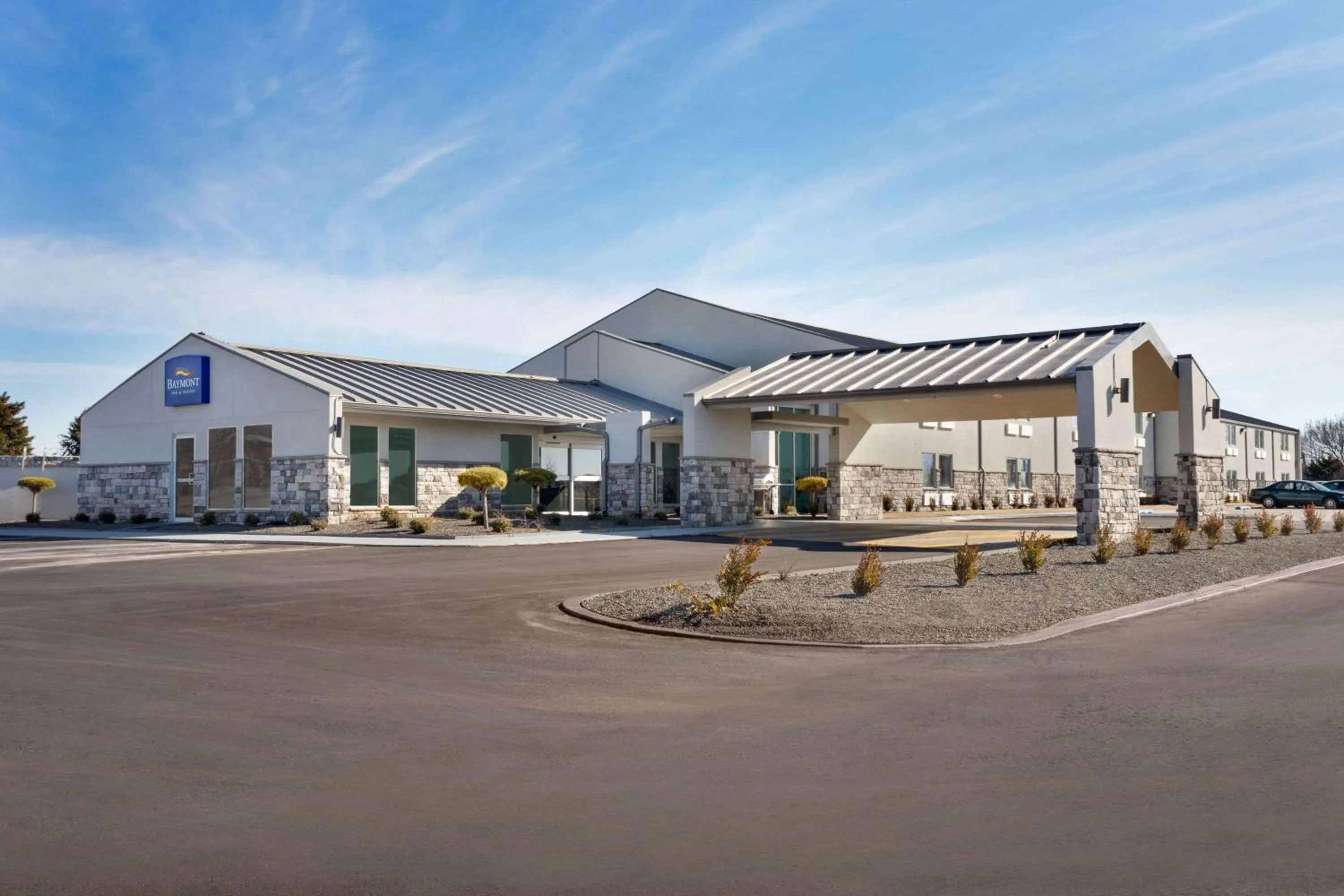 Property building in Baymont Inn & Suites Shawnee