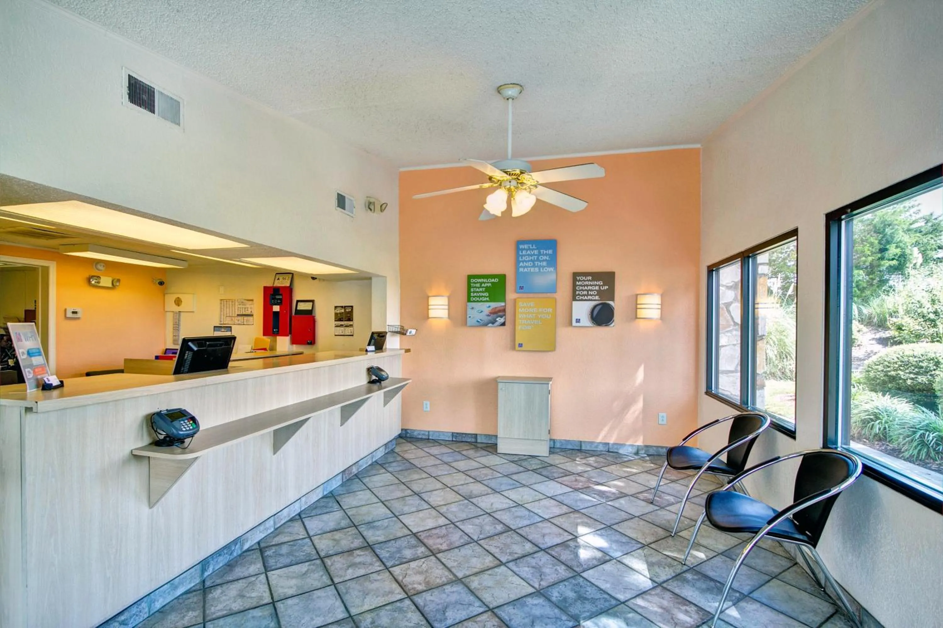 Day in Knights Inn Burlington NC