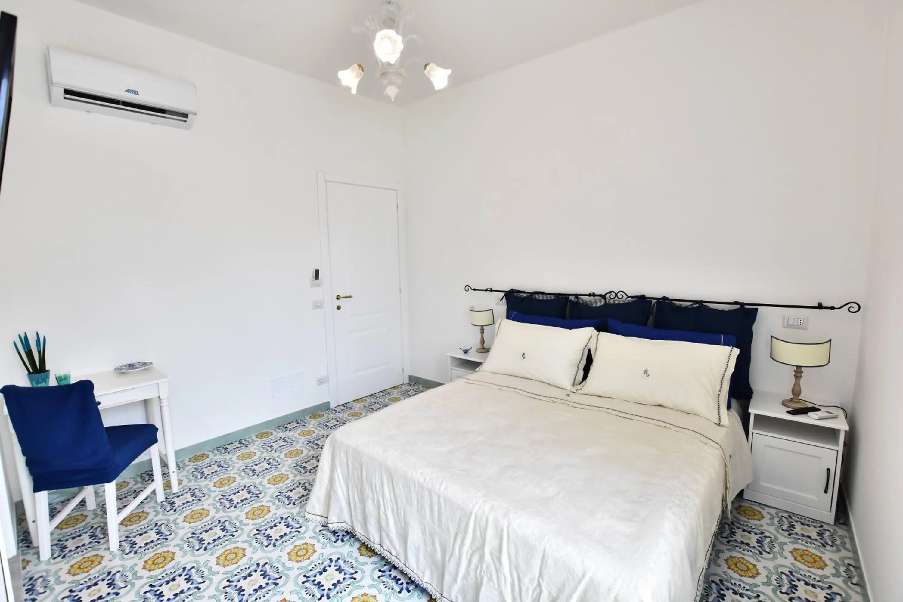 Bed in Il Gelsomino Amalfi