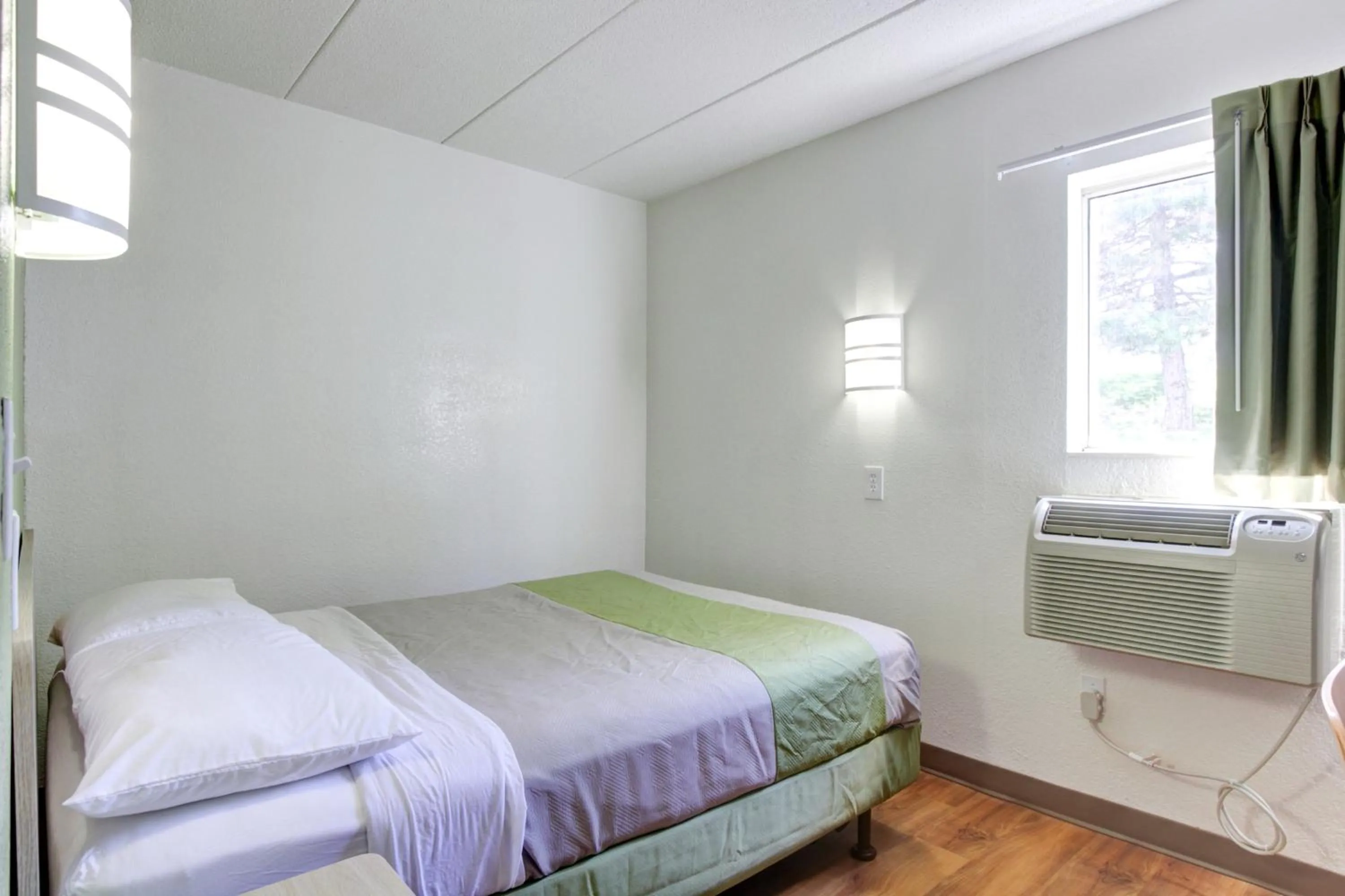 Bedroom, Bed in Motel 6-Portland, ME