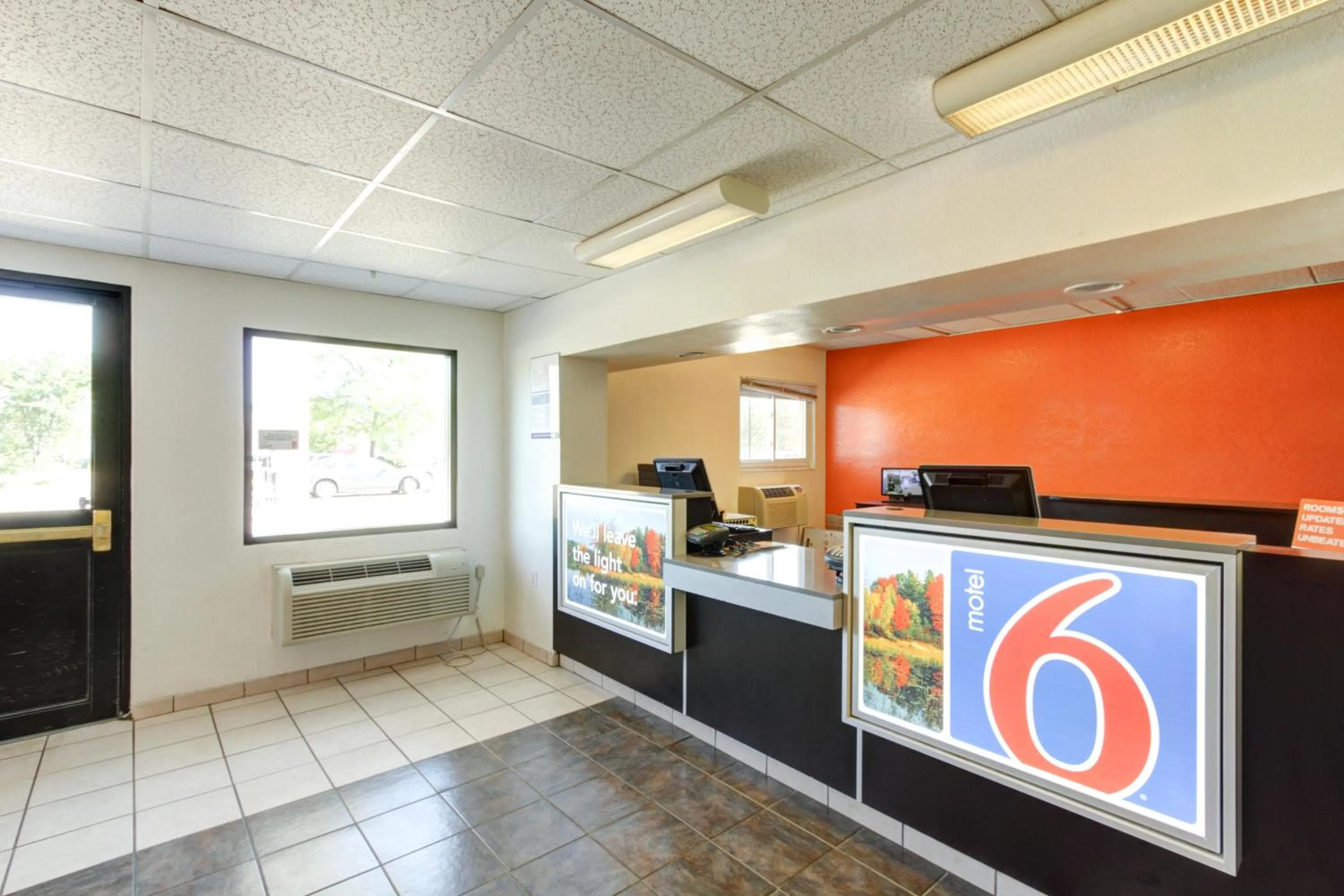 Lobby or reception in Motel 6-Portland, ME