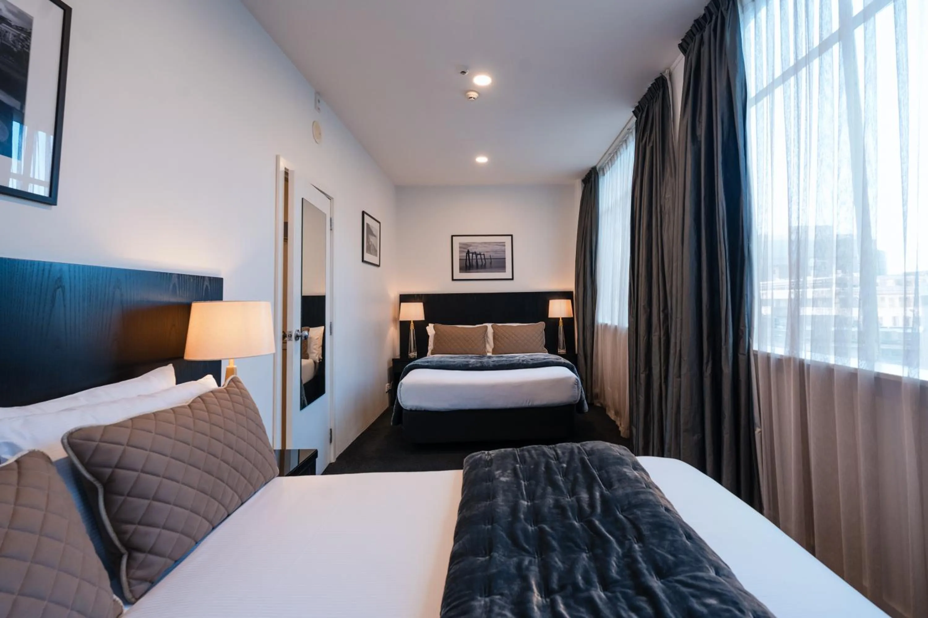 Bedroom, Bed in Gilmer Apartment Hotel