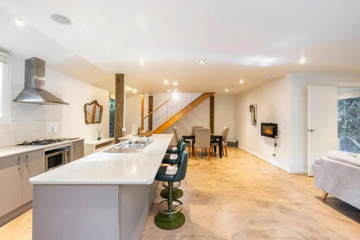 Arnica Views Summit Retreat